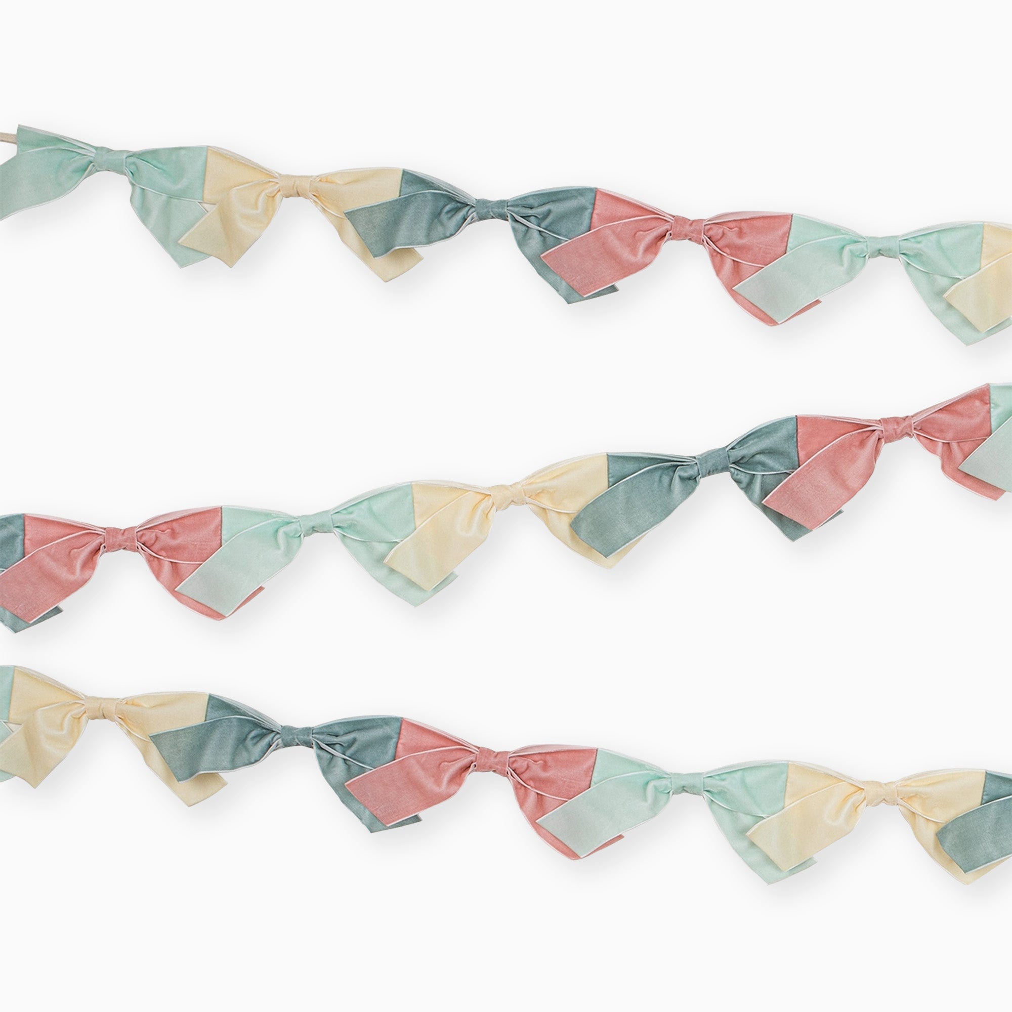 283830 - Velvet Bow Garland