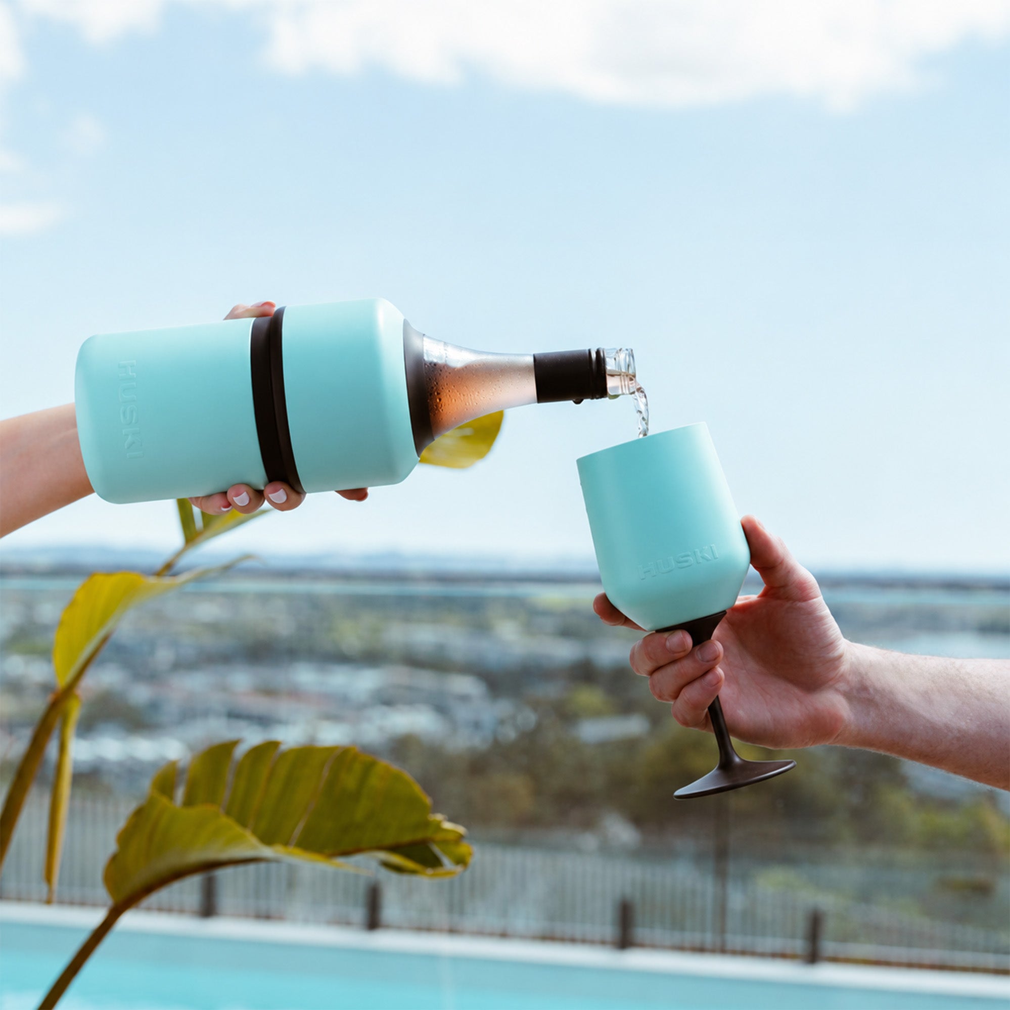 0000180 - Huski Wine Cooler Turquoise