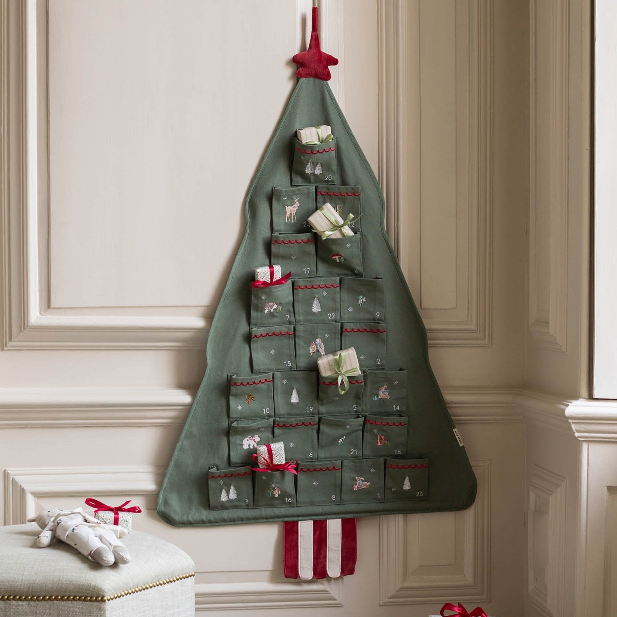 XACTRE26 - Christmas Tree Advent Calendar