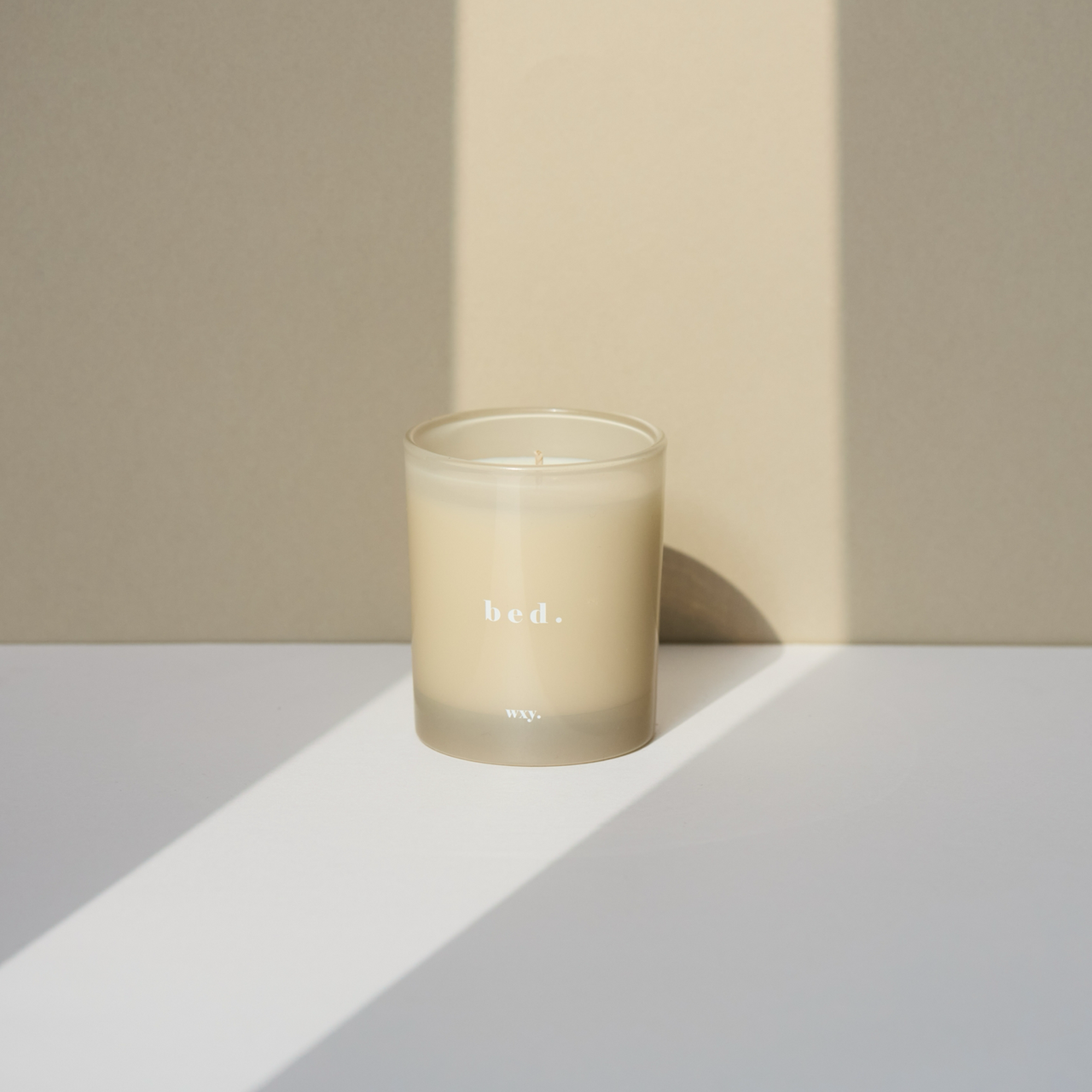 WXYCL0802 - Bed 7oz Candle Warm Musk and Black Vanilla