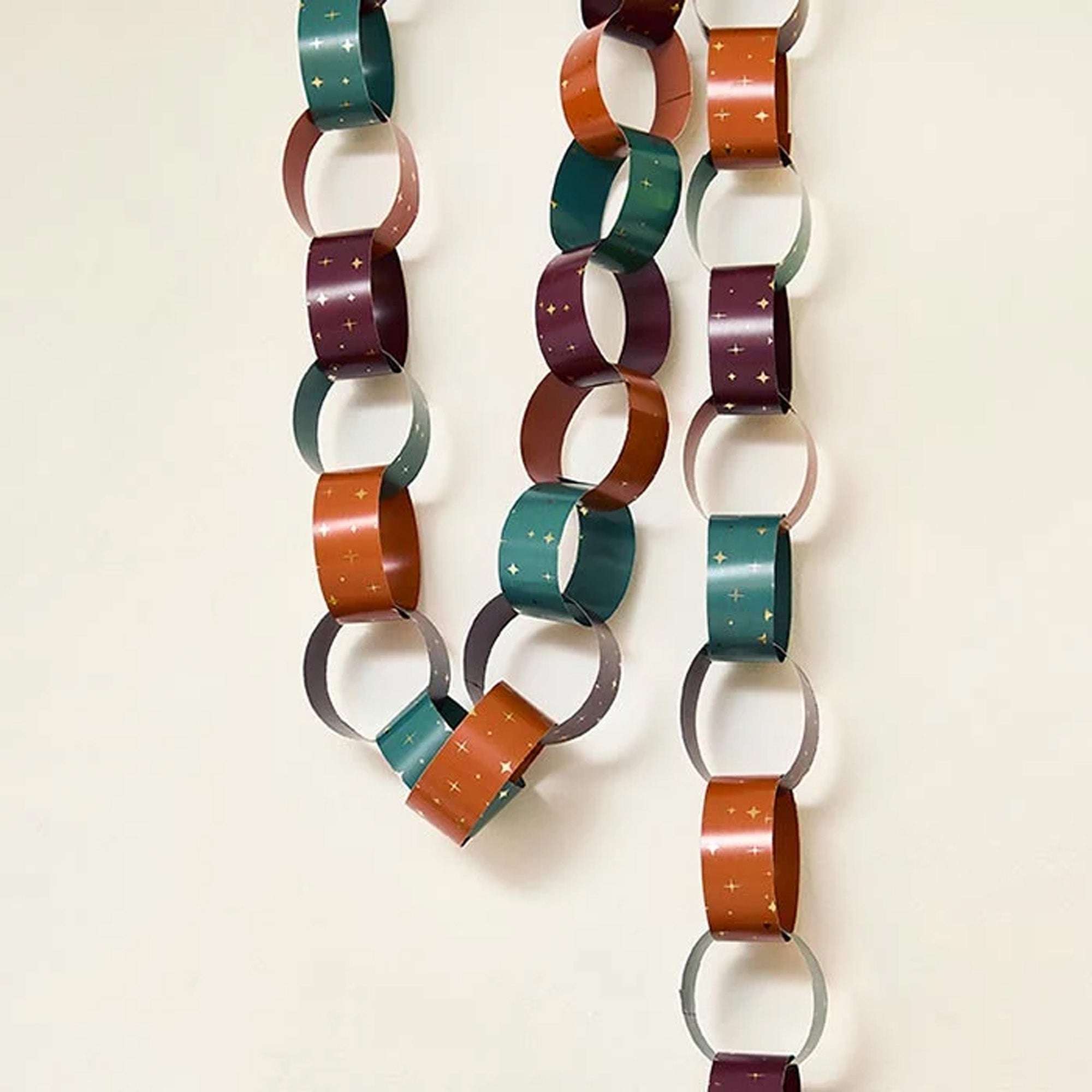 HBRC104 - Deep Stars Paper Chains