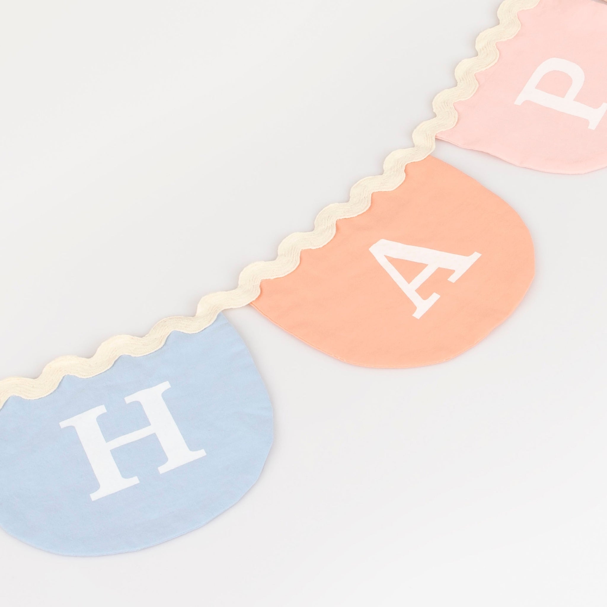 274748 - Happy Birthday Fabric Garland