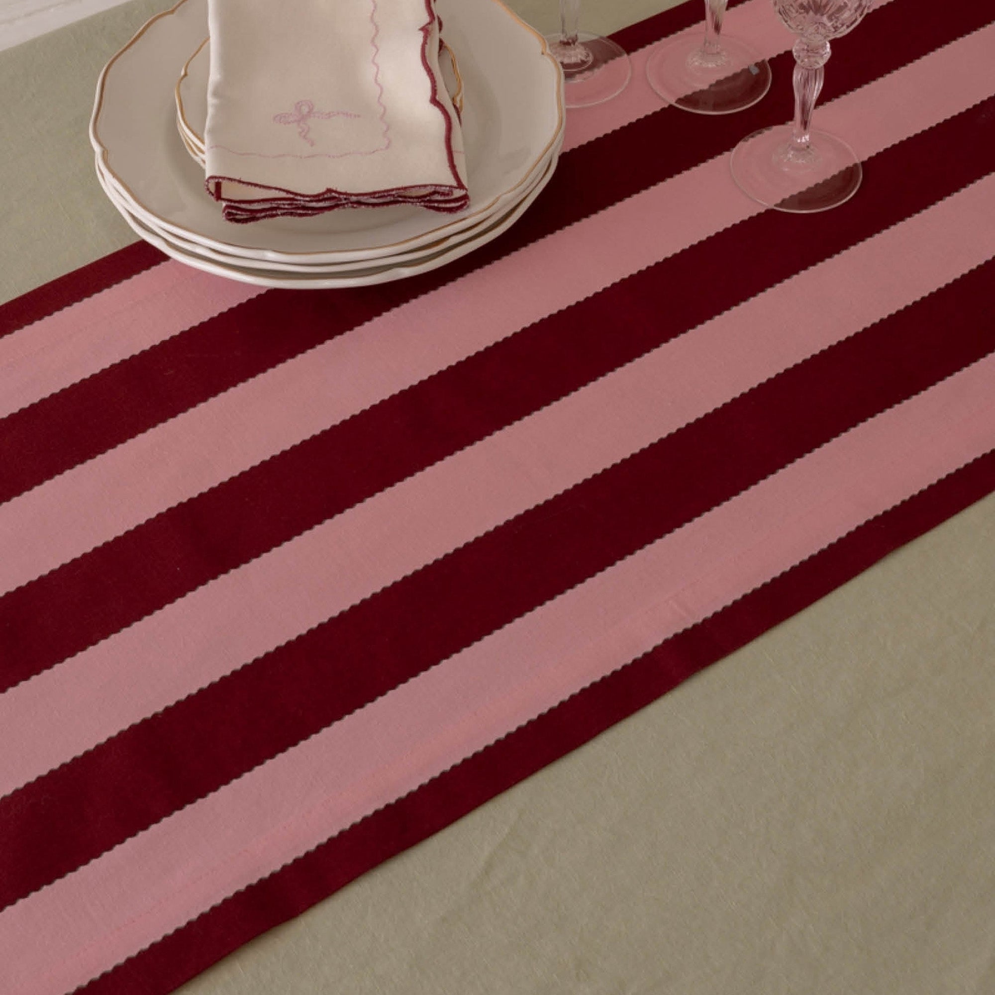 XTRBST - Burgundy Stripe Table Runner