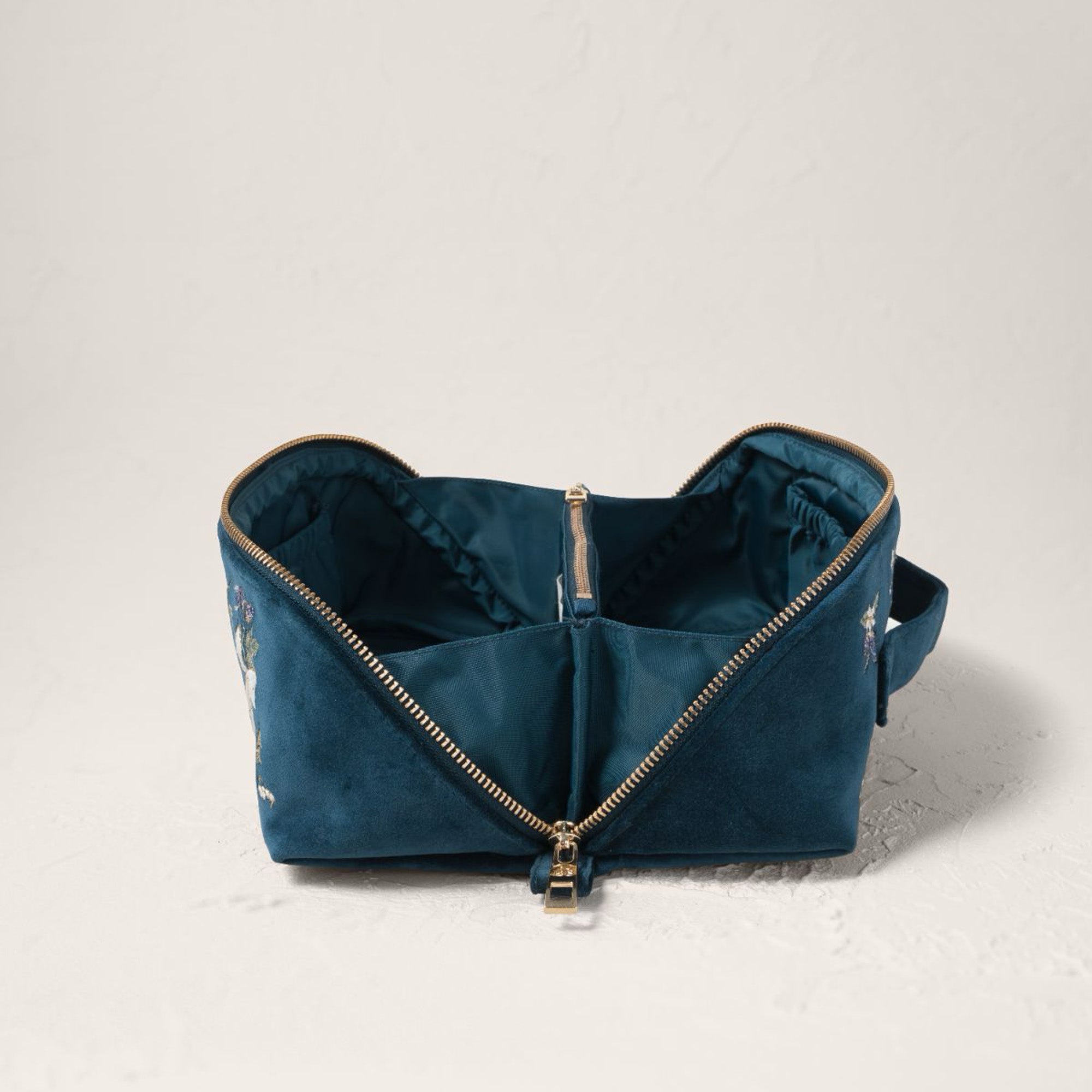 19426 - Berries & Bows Velvet Open Flat Makeup Bag