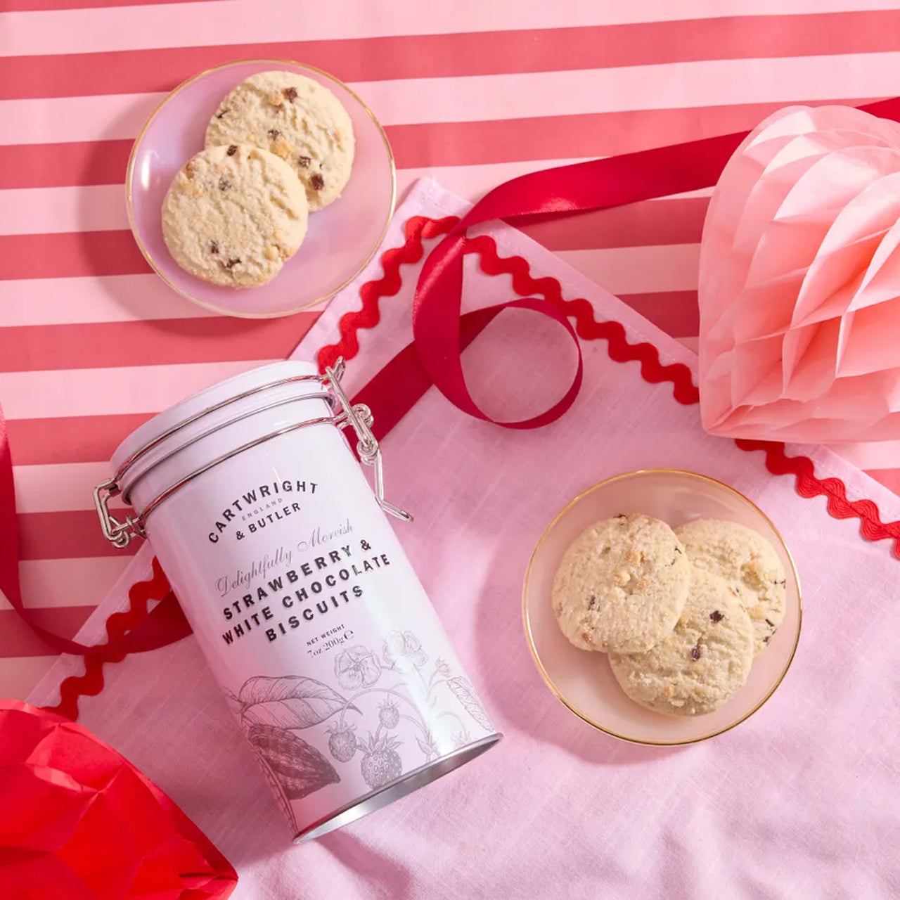 4466 - Strawberry & White Chocolate Biscuits Tin