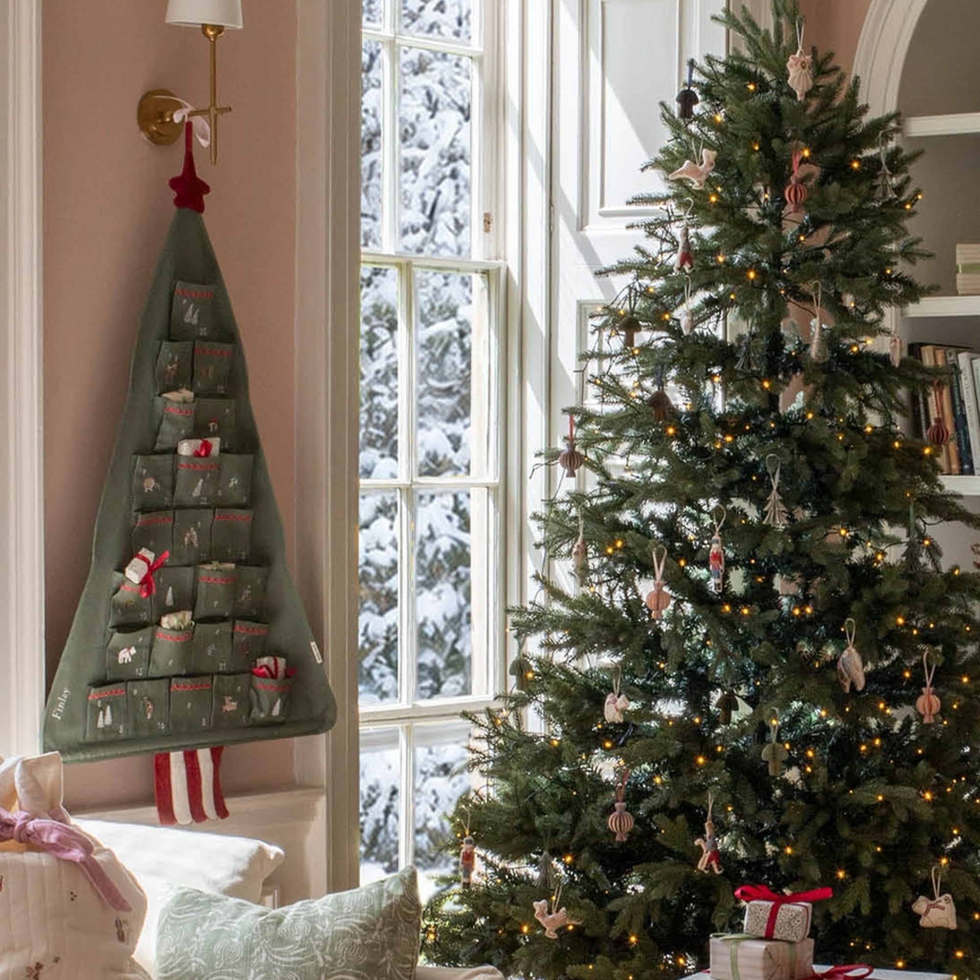 XACTRE26 - Christmas Tree Advent Calendar