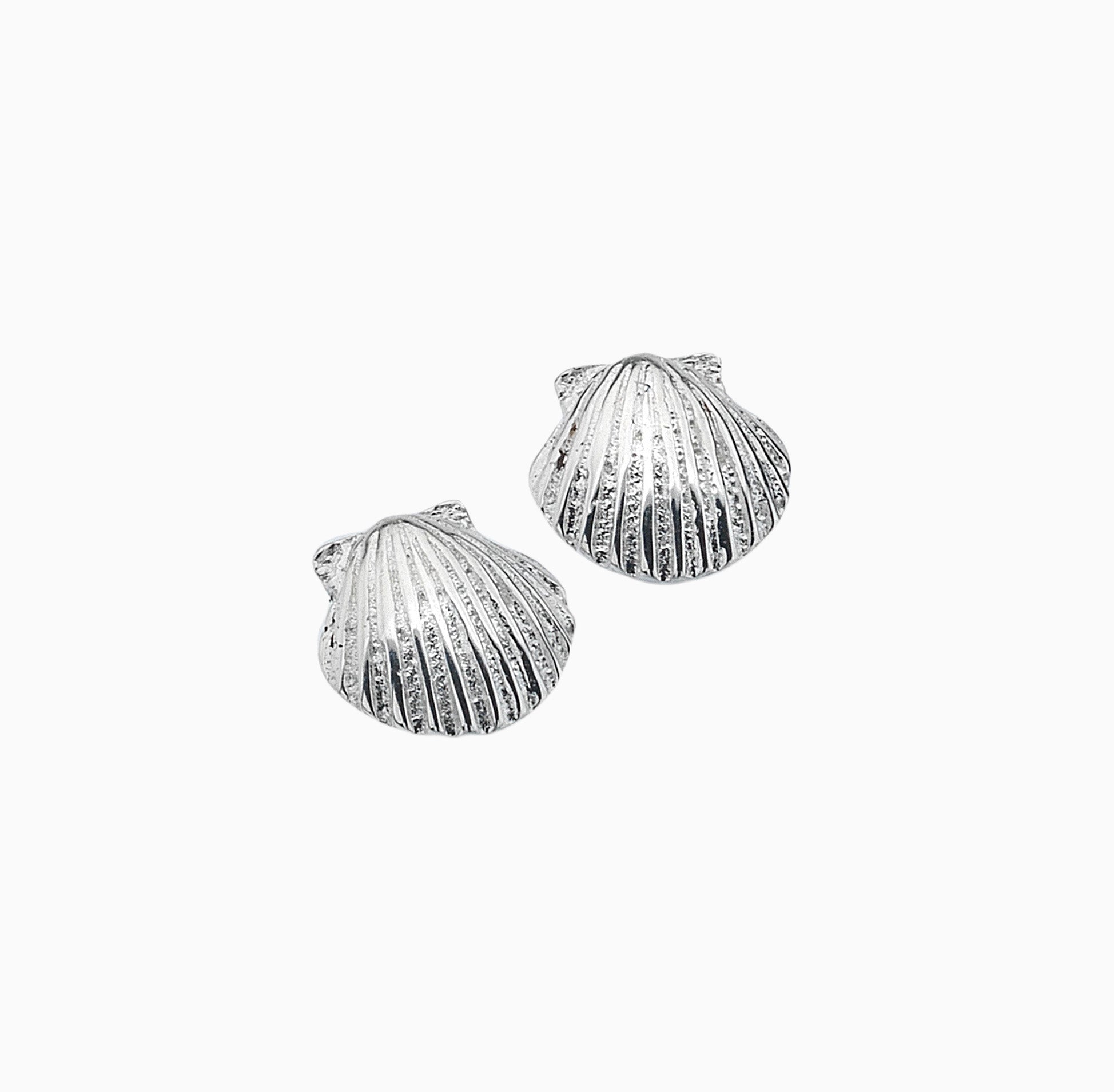 Earrings-P3448A - Scallop Shell Silver Stud Earrings-Sea Gems
