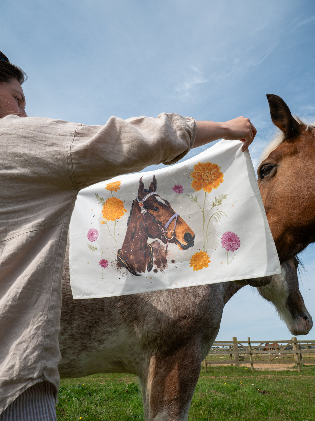 Tea Towel-EQ01TT - Grace & Gallop White Tea Towel-Whistlefish