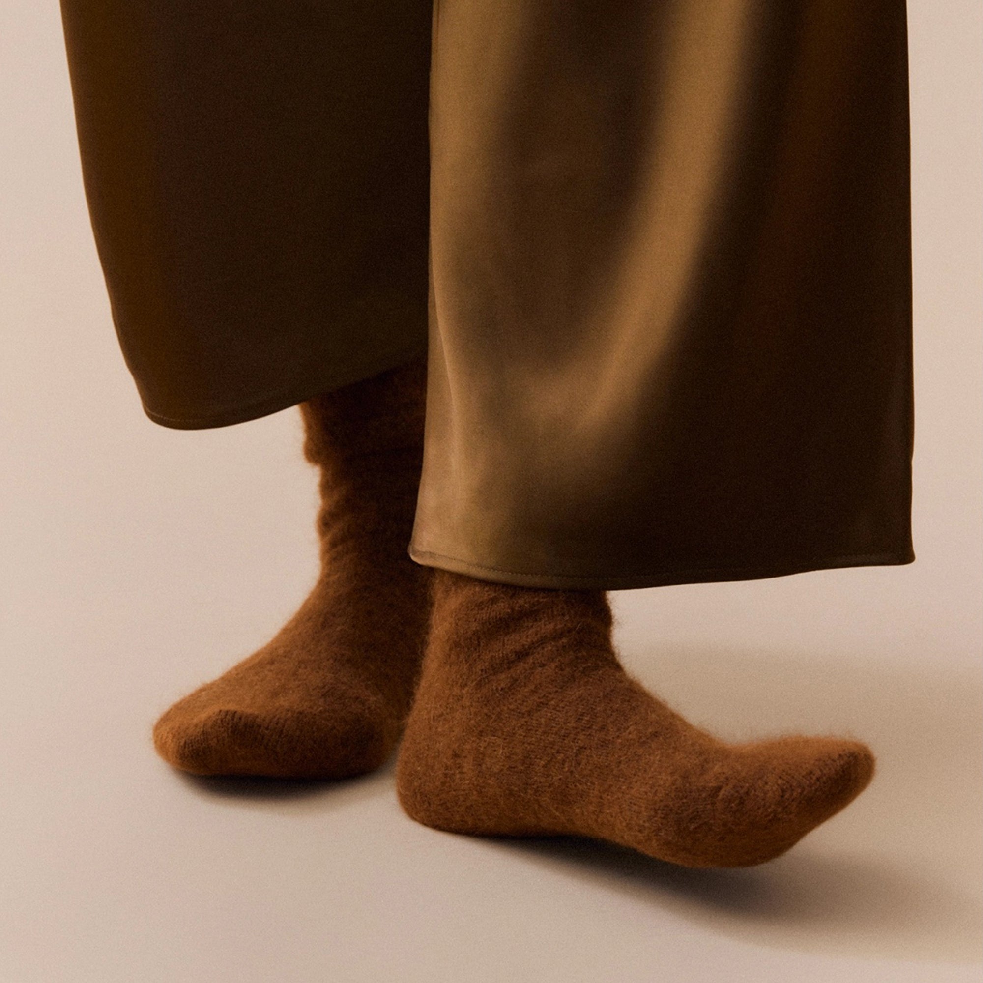 Socks-USALEVBRNM - Chestnut Brown Medium Alpaca Socks-Pairs Socks