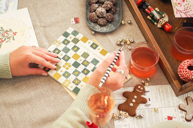 12 Thoughtful Messages to Write in Christmas Cards