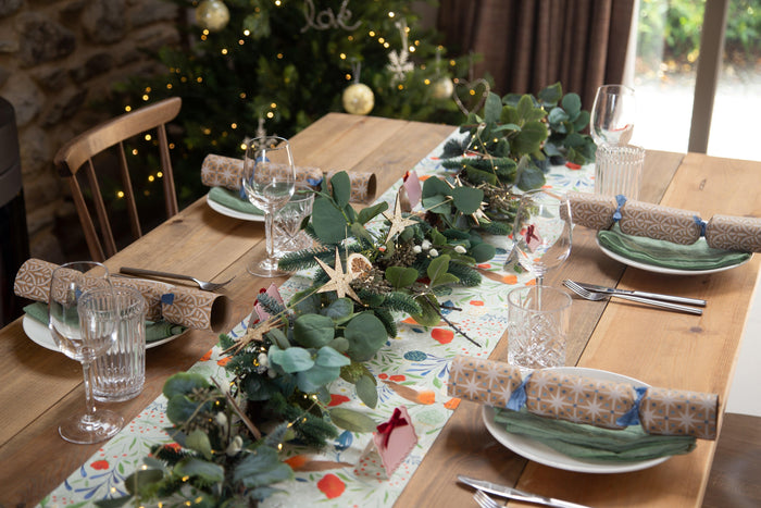 Set the Scene for a Perfect Christmas Table