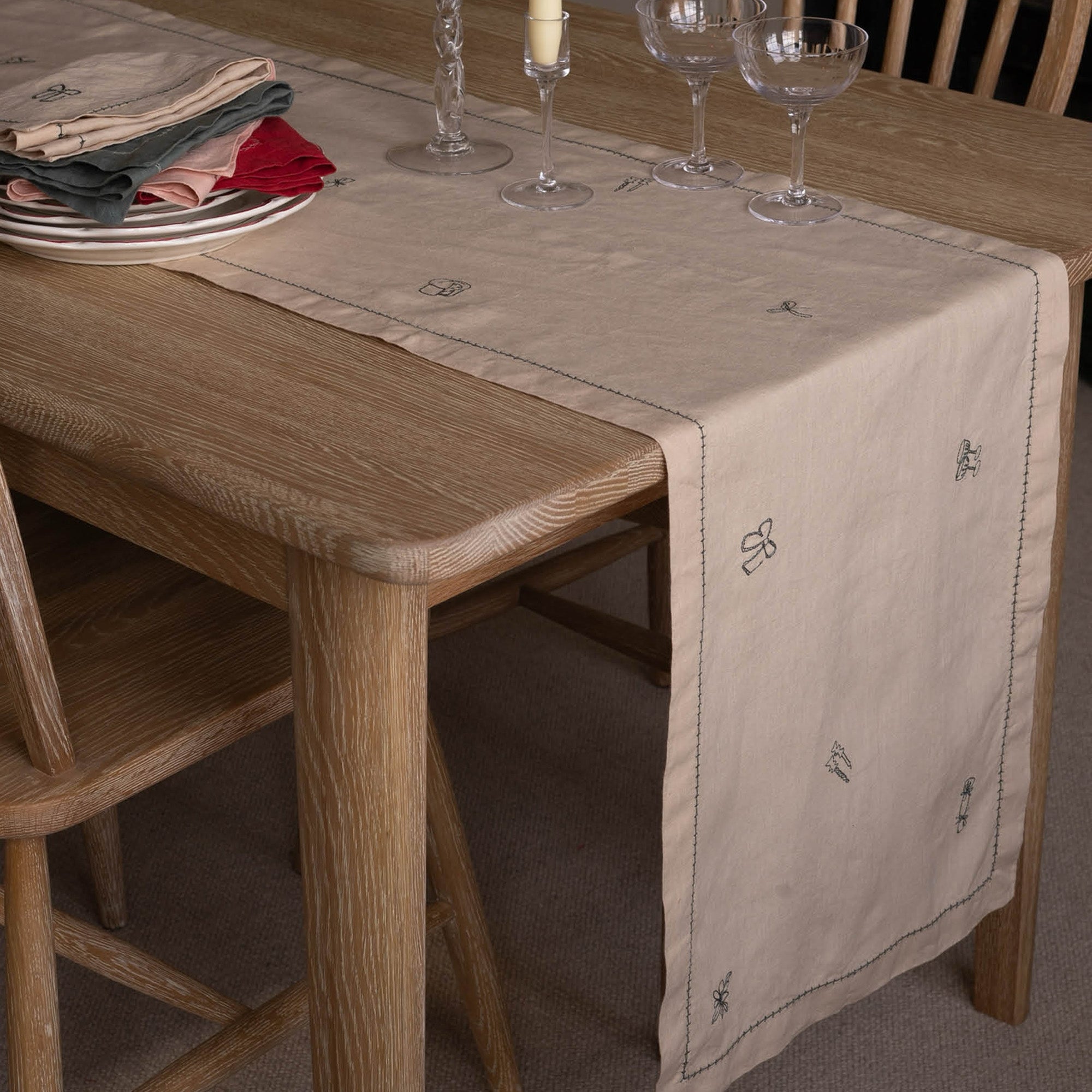 XTRNAT - Natural Table Runner