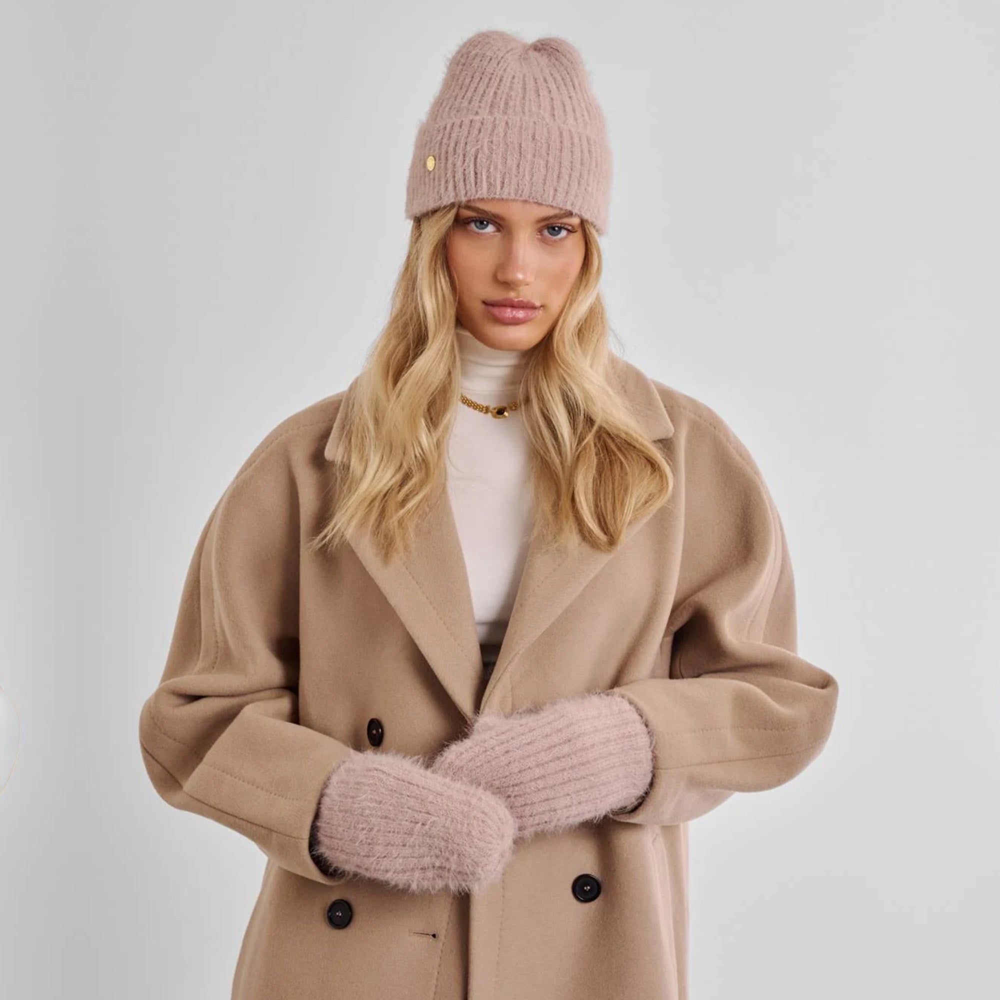 KLS834 - Blush Pink Hat And Mitten Gift Set