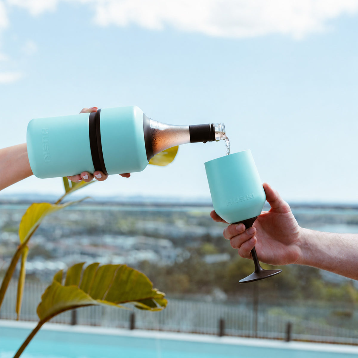 0000180 - Huski Wine Cooler Turquoise