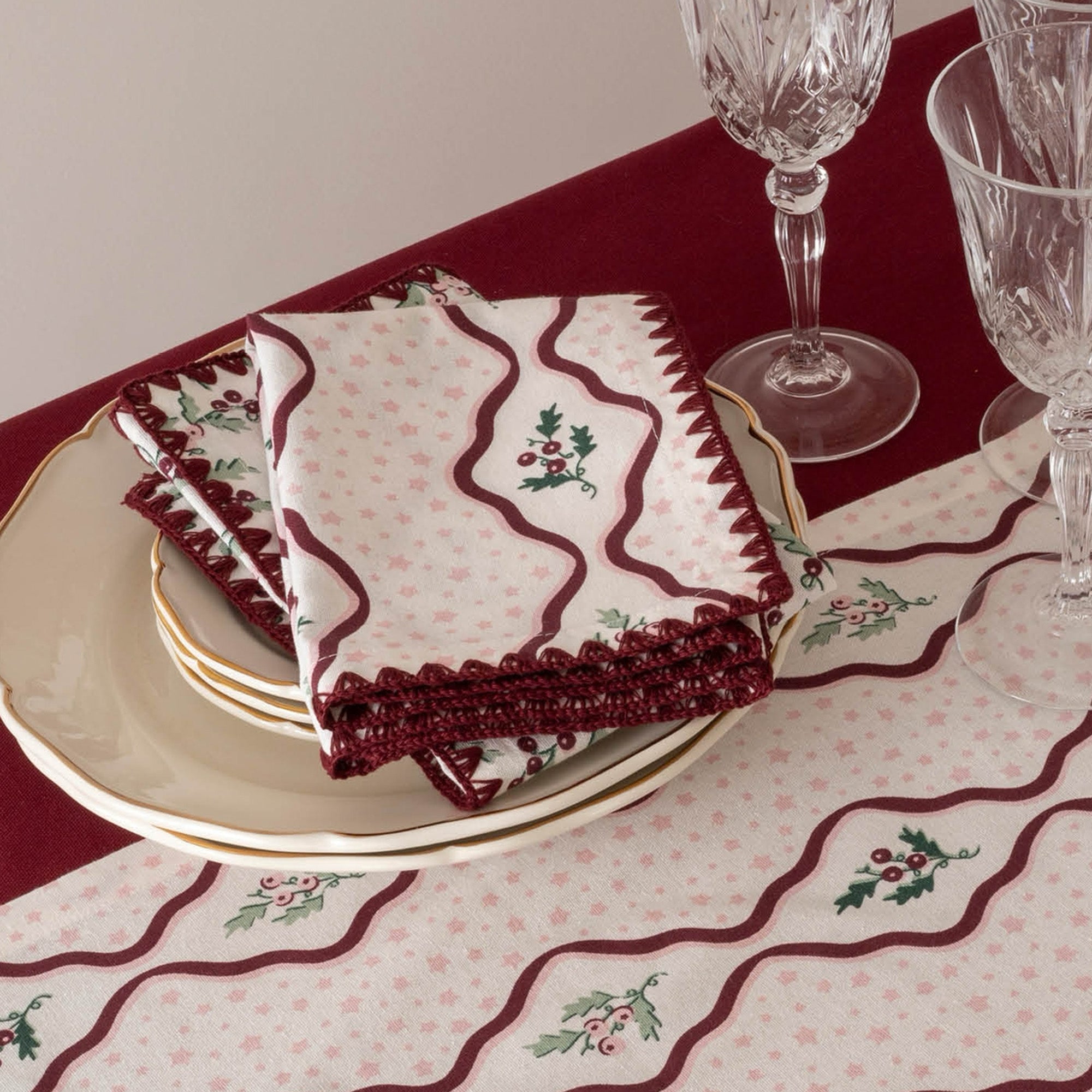 XNABRI2 - Berry Ribbons Printed Napkins Set Of 2