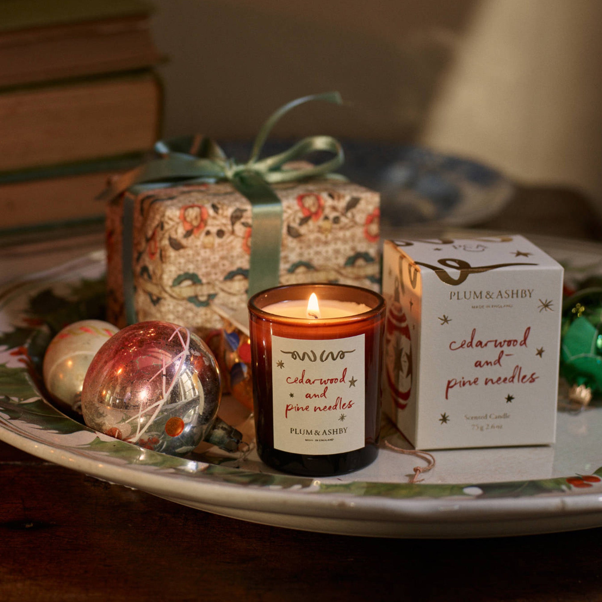 CANDLE-CEDPINEVOTIVE - Cedarwood and Pine Needles Votive