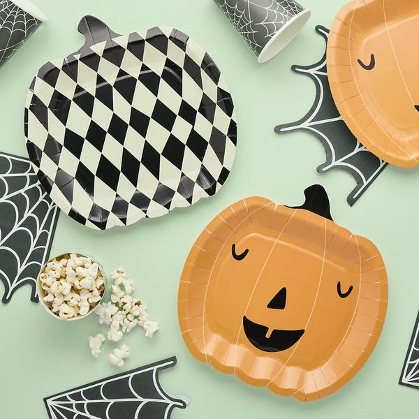 Pumpkin Shaped Paper Plates, Pack of 8 - Whistlefish