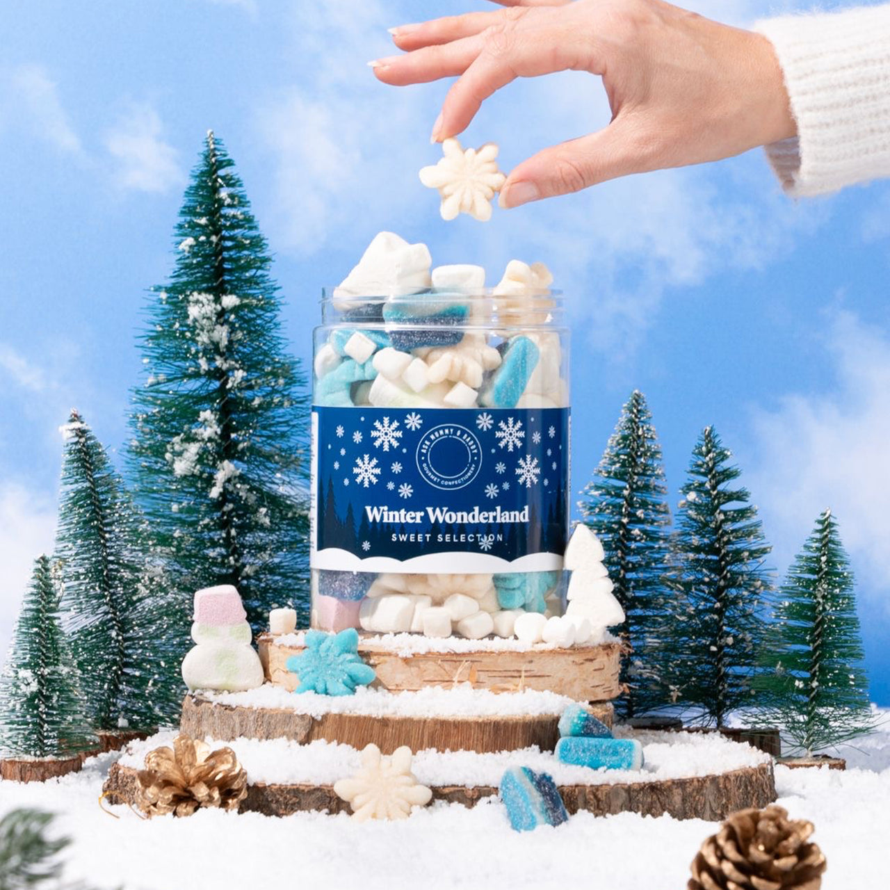 5060736013977 - Winter Wonderland Sweet Selection Share Tub