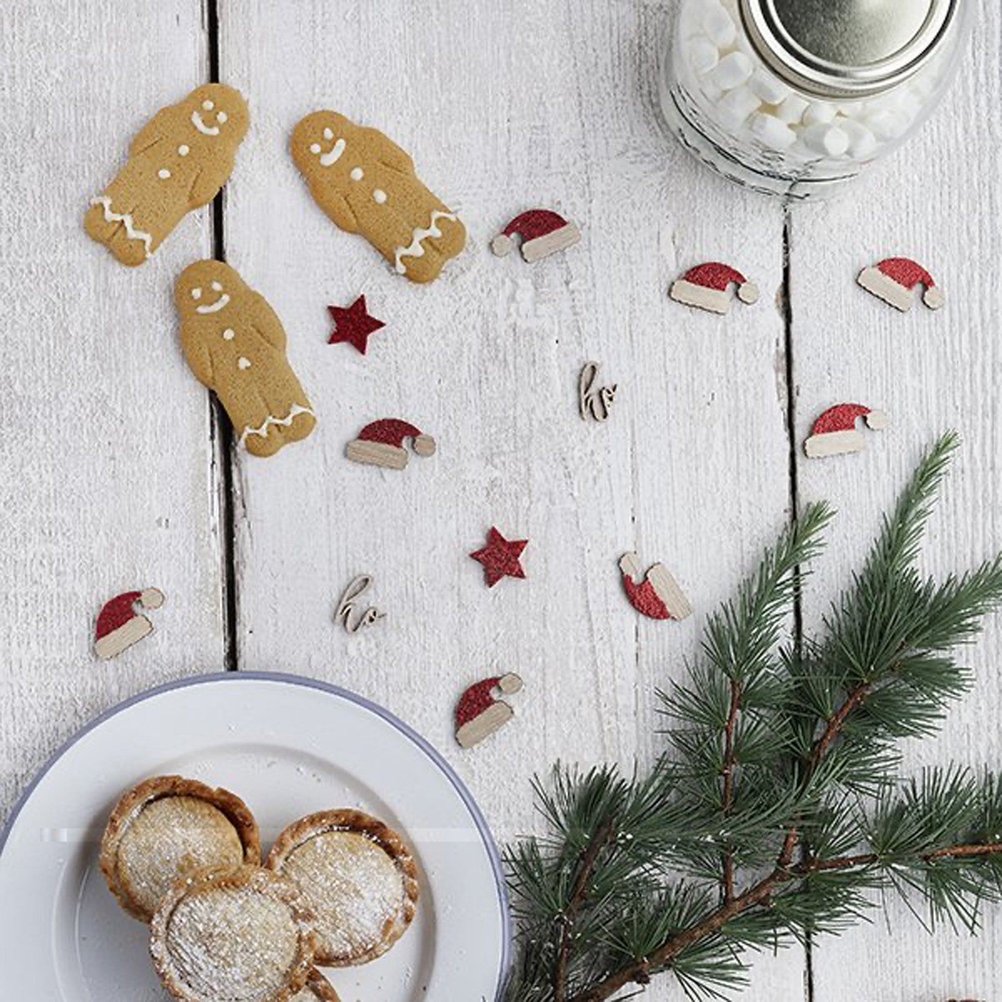 XM002 - Christmas Mix Wooden Table Scatter