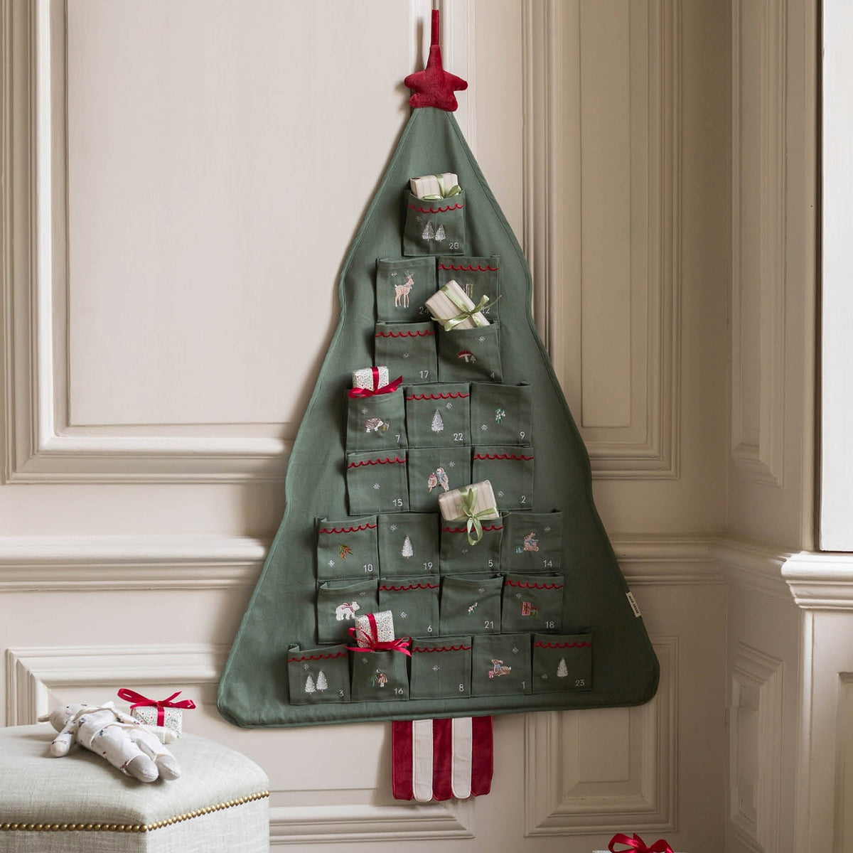 XACTRE26 - Christmas Tree Advent Calendar