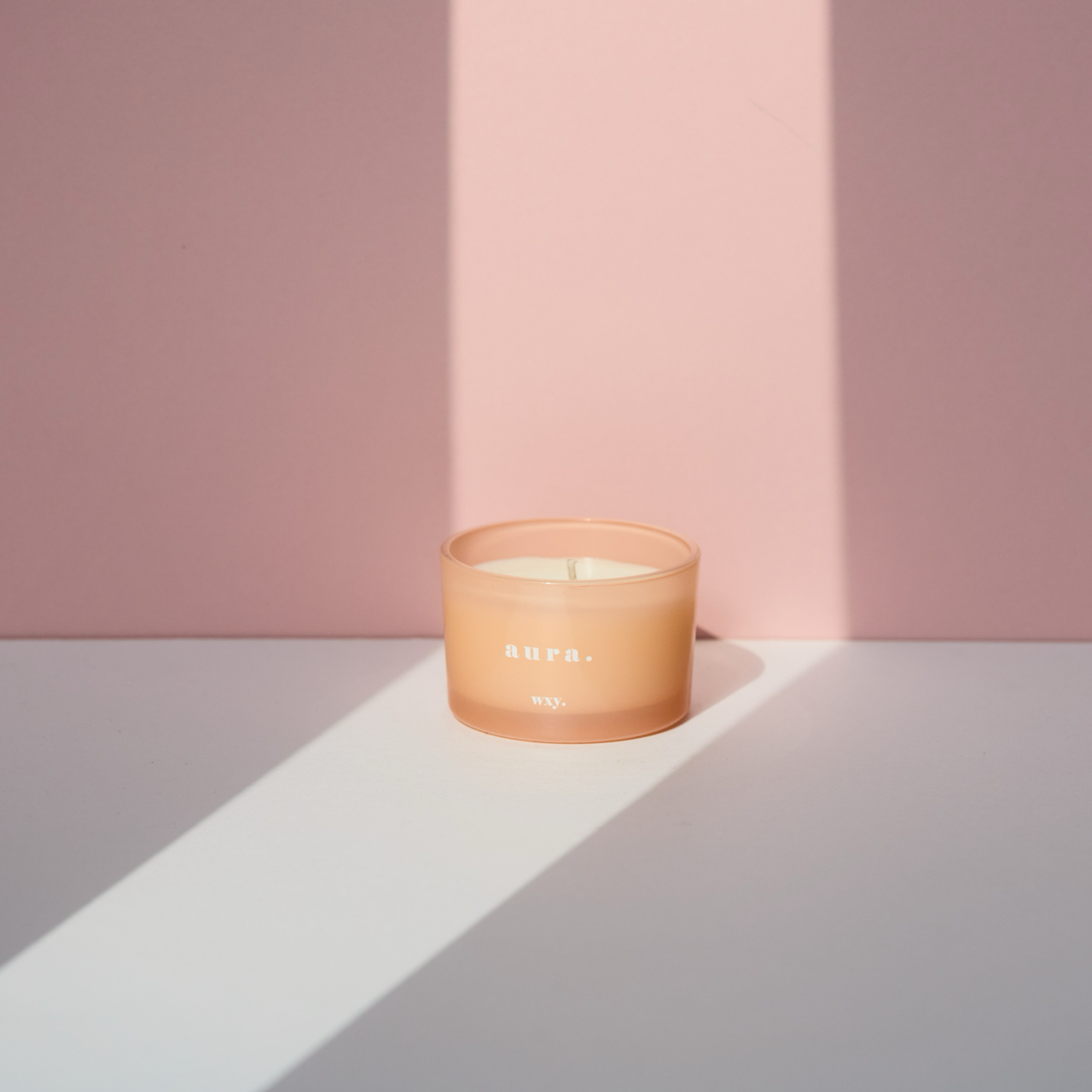 WXYCL0301 - Aura 3oz Candle White Woods and Amber
