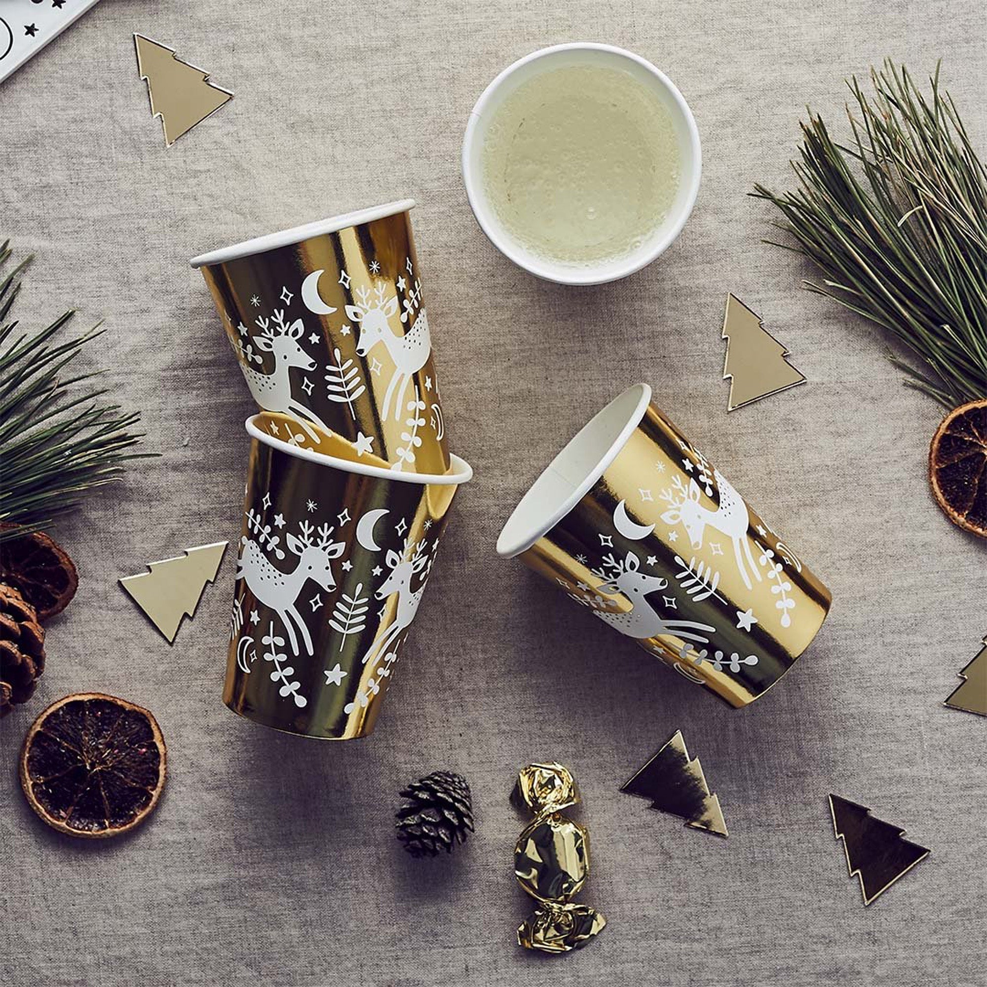 HBFF105 - Reindeer Paper Cups