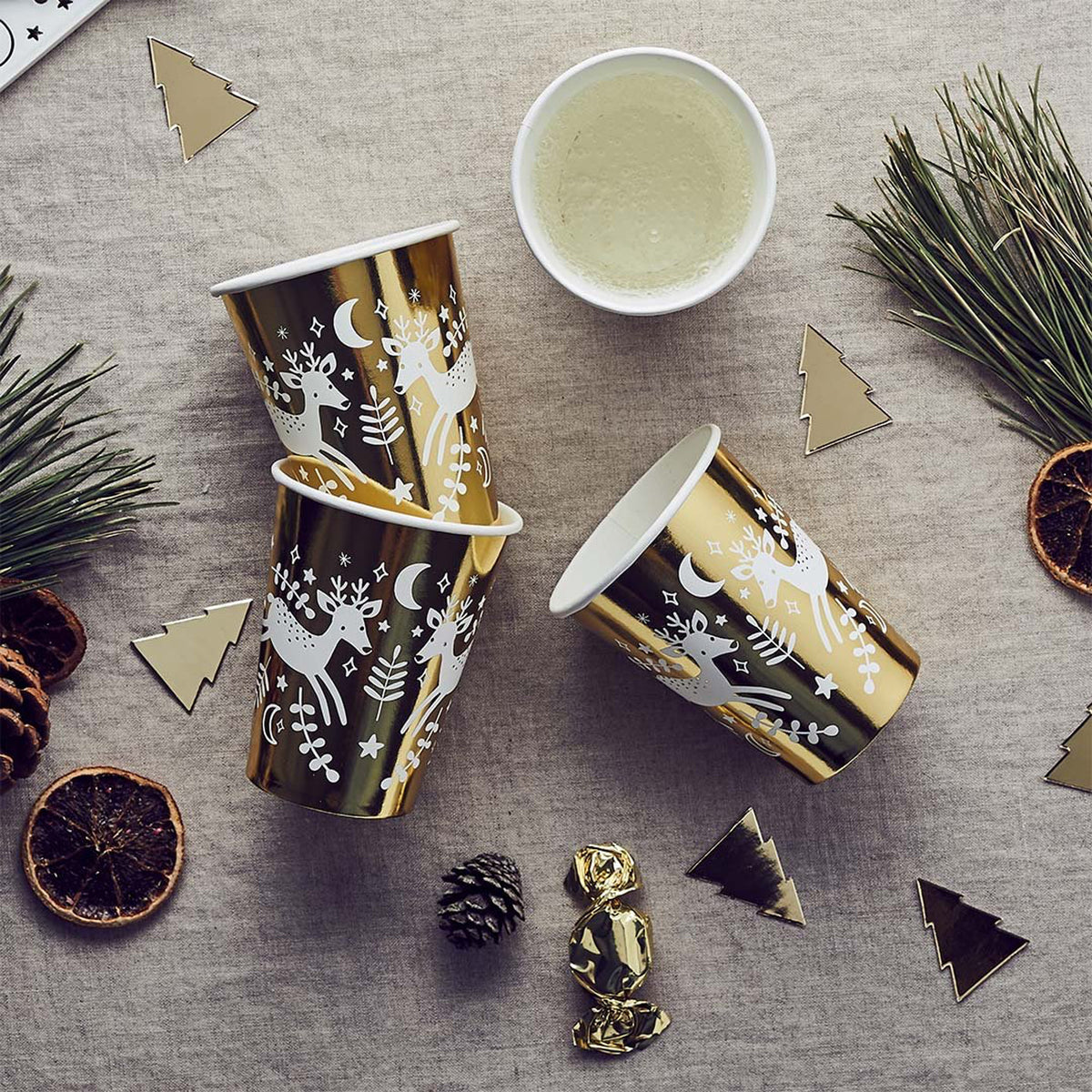 HBFF105 - Reindeer Paper Cups