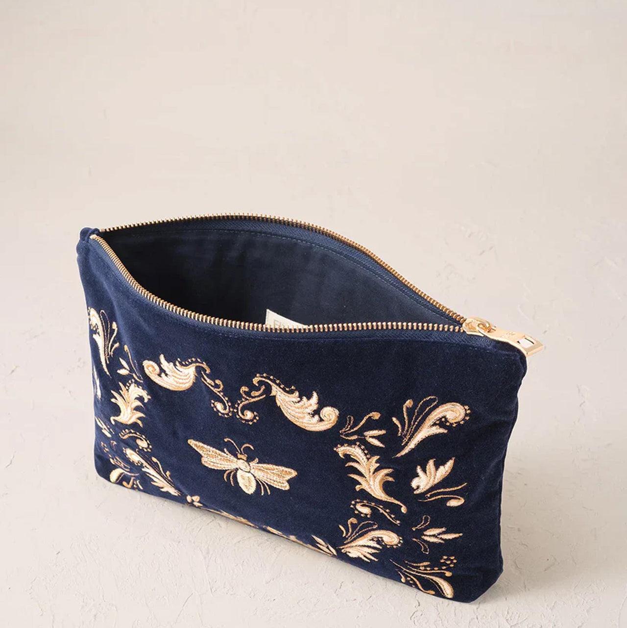 11055 - Provençal Bee Velvet Everyday Pouch Navy