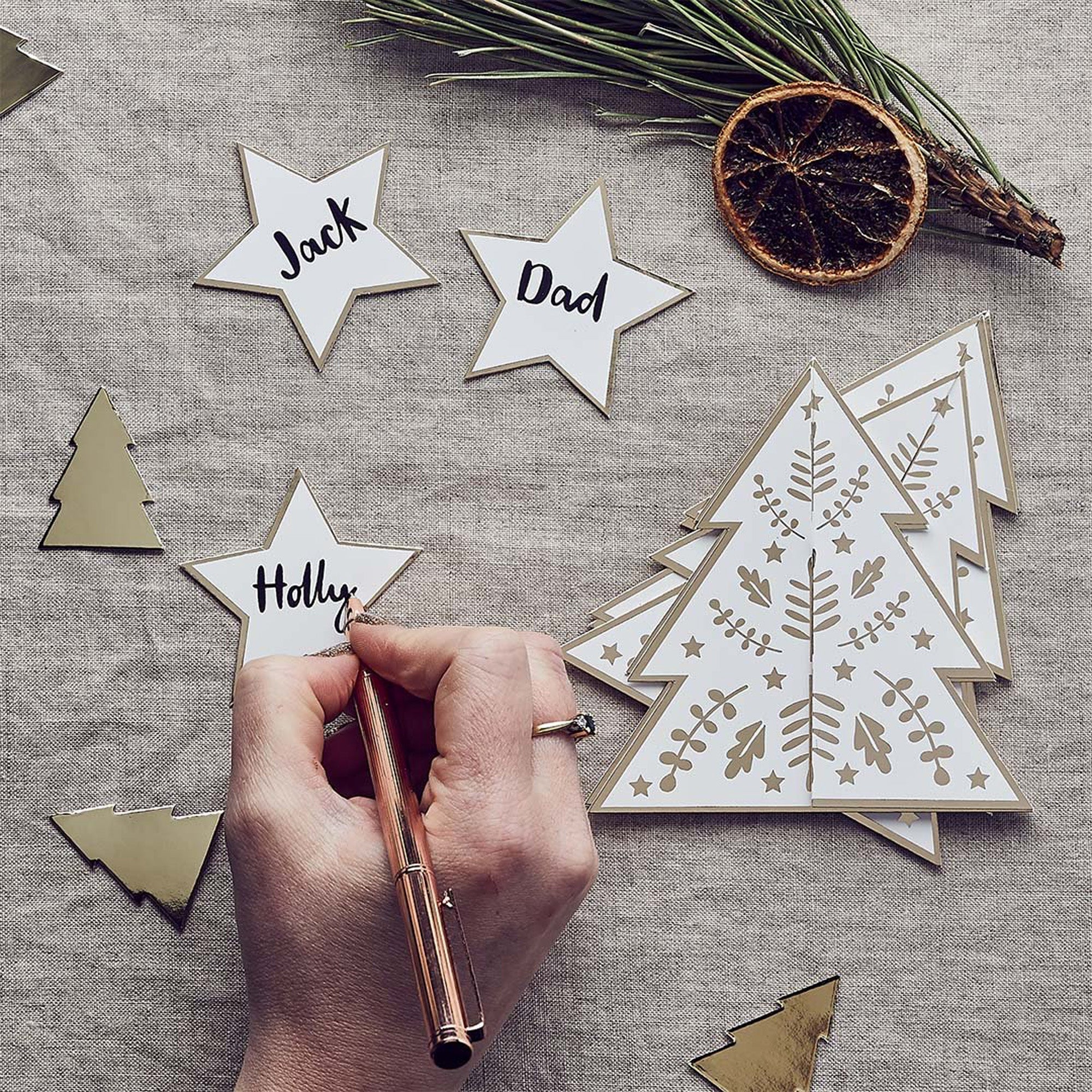 HBFF107 - Gold Christmas Tree Table Place Cards