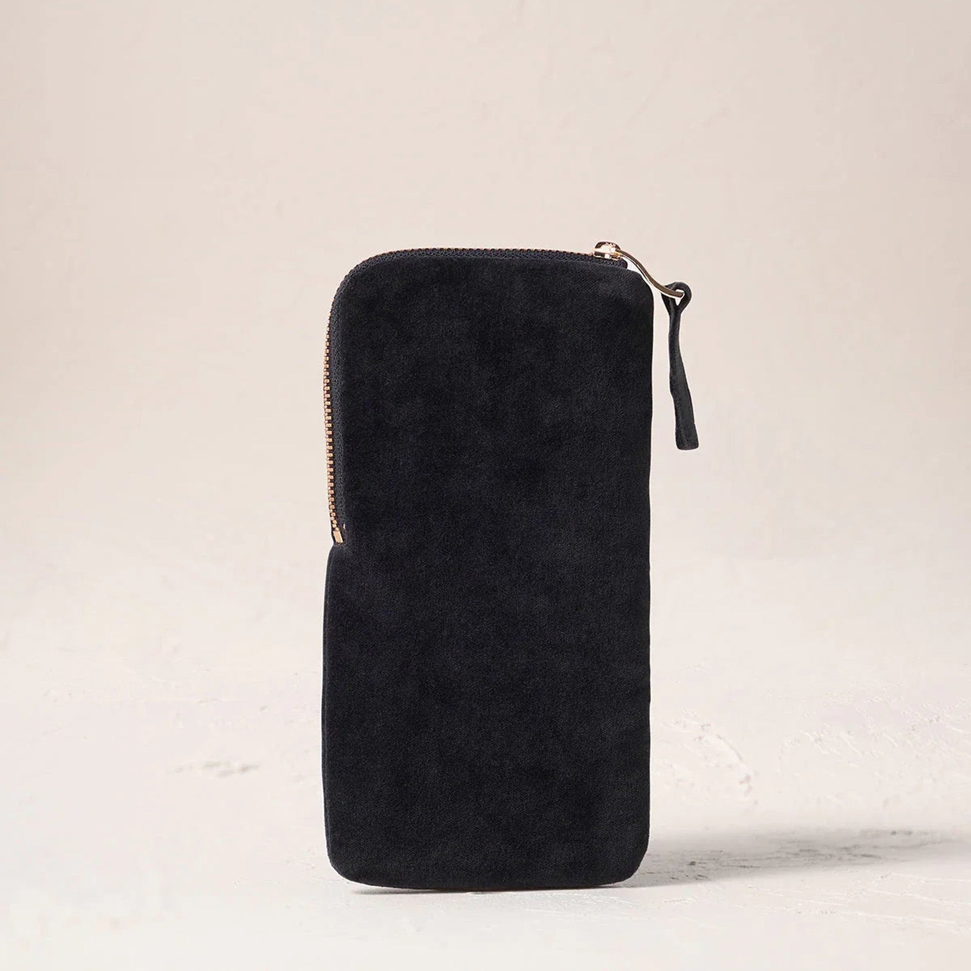 11567 - Wild Horses Velvet Glasses Case Charcoal
