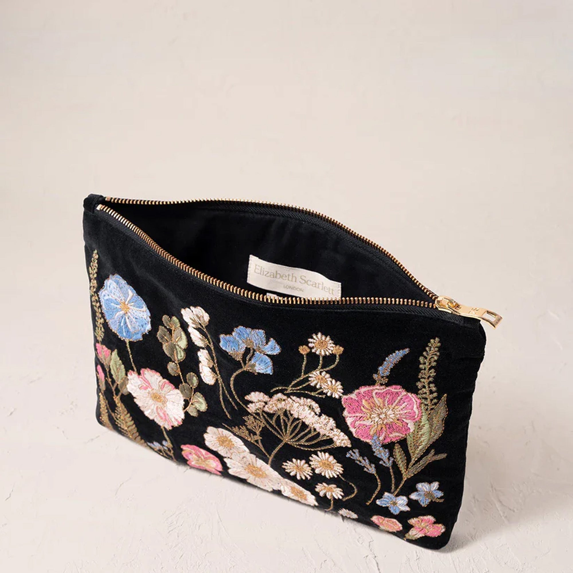 97823 - Pressed Flowers Charcoal Velvet Pouch