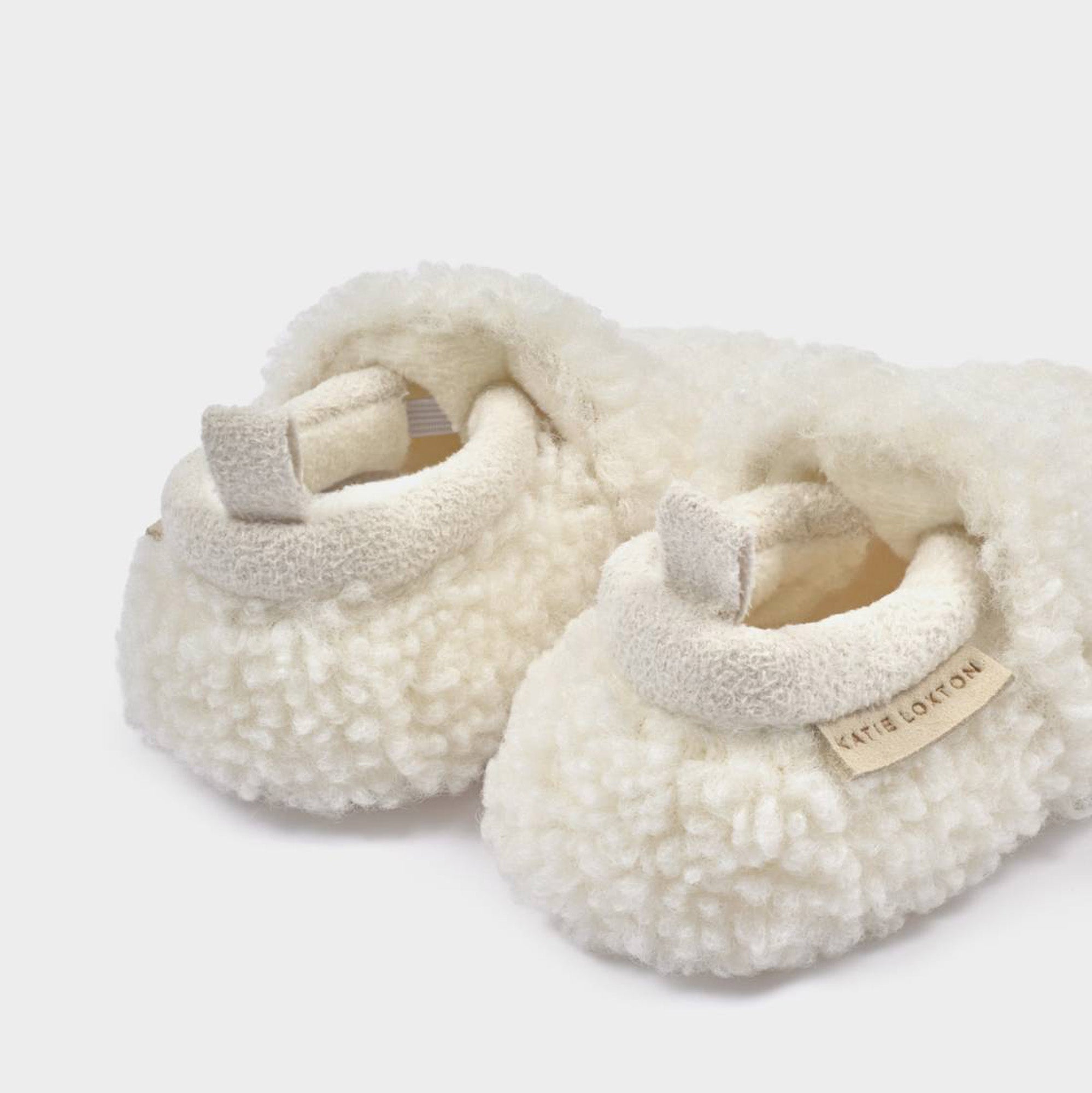 BA0135 - Borg Baby Shoes Off in White