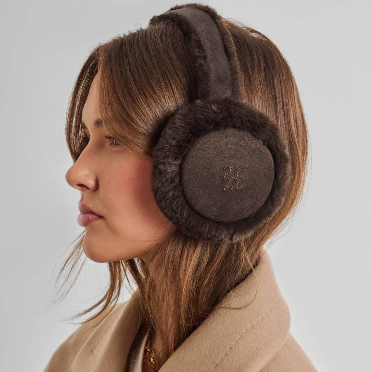 KLS880 - Faux Suede Earmuffs in Deep Brown