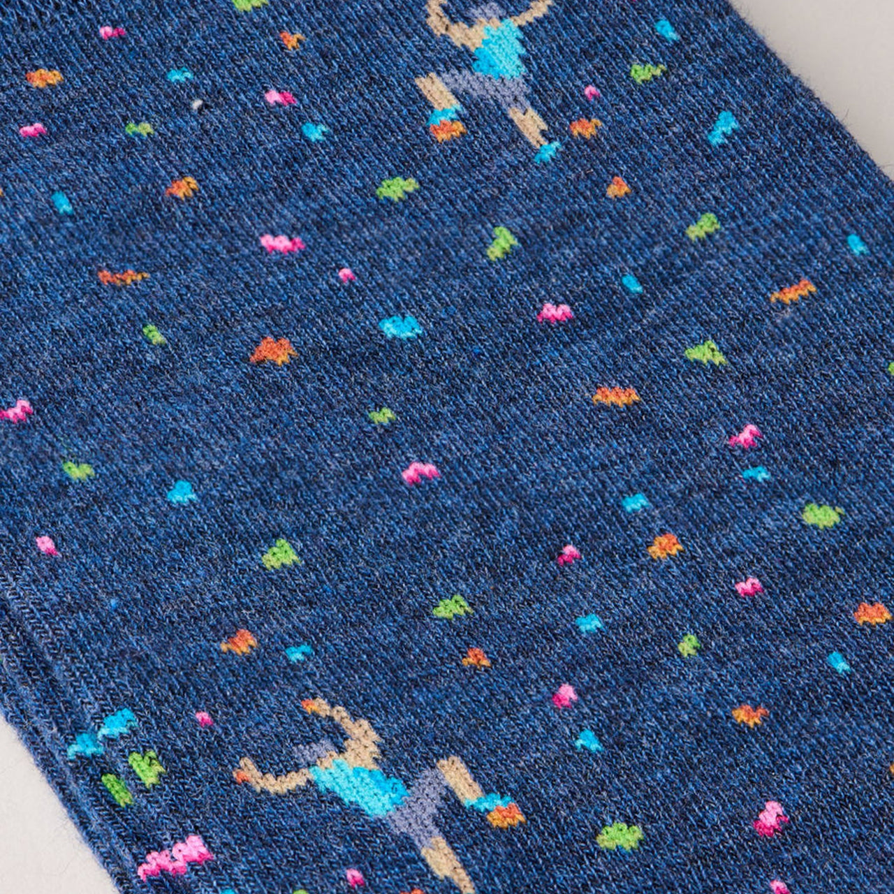 SING-WALL-BLUE-712 - The Wall, Blue Socks