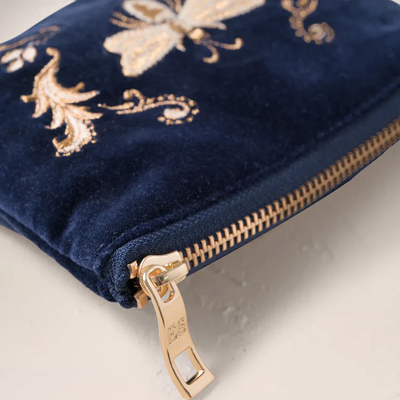 11086 - Provençal Bee Velvet Coin Purse Navy
