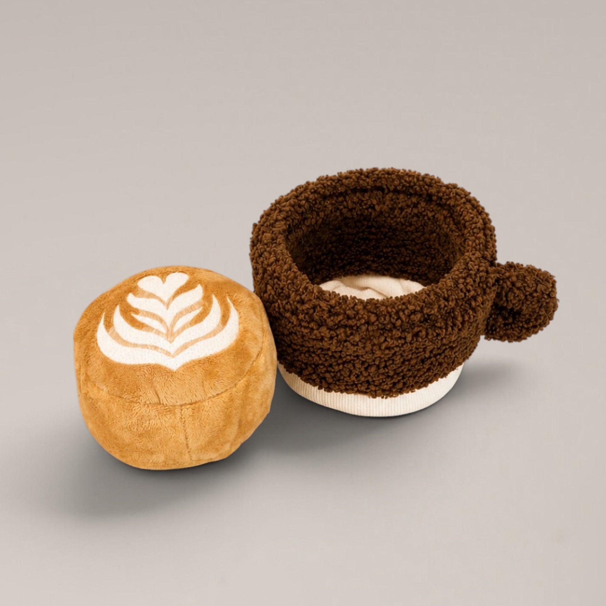 FWTOYL - Flat White Dog Toy