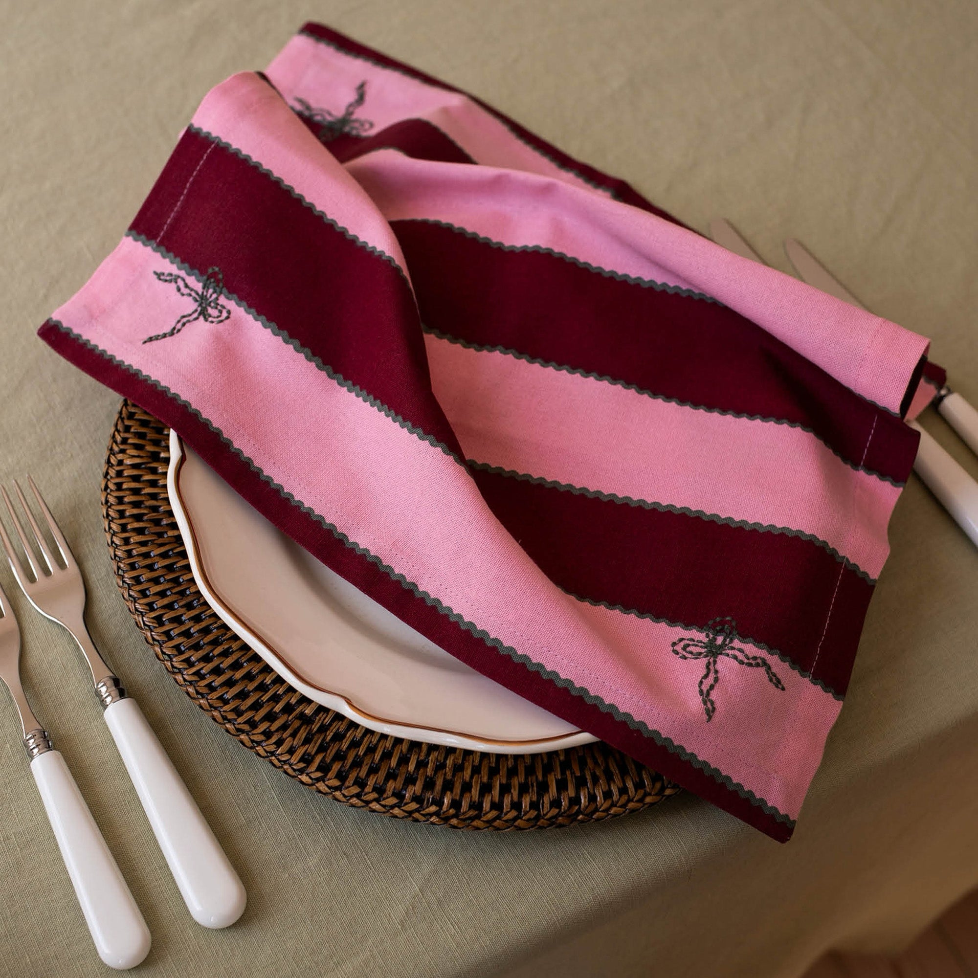 XNABST2 - Burgundy Stripe Printed Napkins Set Of 2
