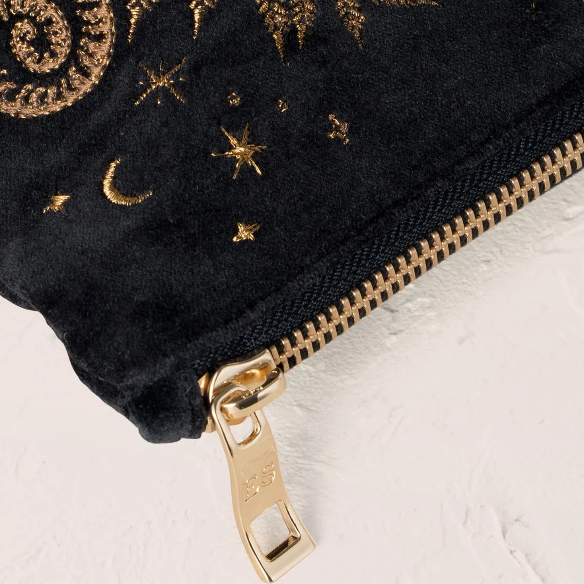 19129 - Mystical Owl Velvet Everyday Pouch