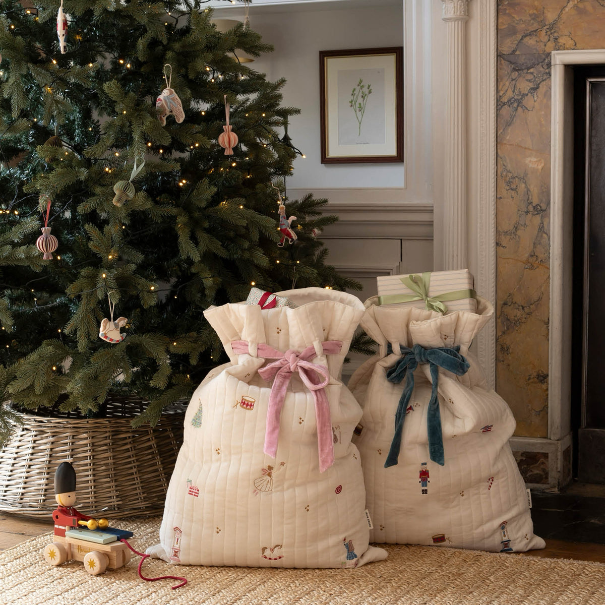XPSSPF - Sugar Plum Fairy Christmas Present Sack