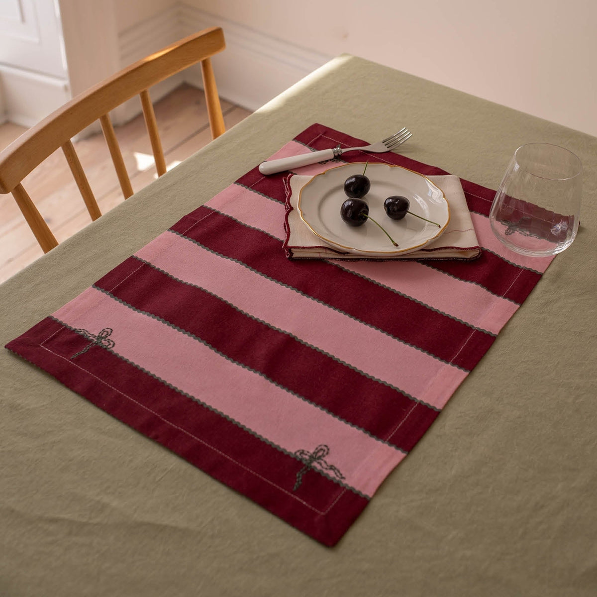 XPMBST - Burgandy Stripe Place Mats Set Of 2