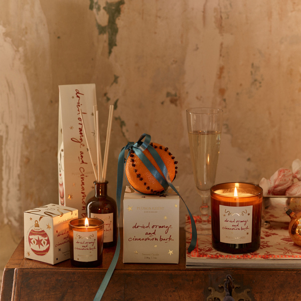 CANDLE-ORANGEBARKVOT - Dried Orange and Cinnamon Bark Votive