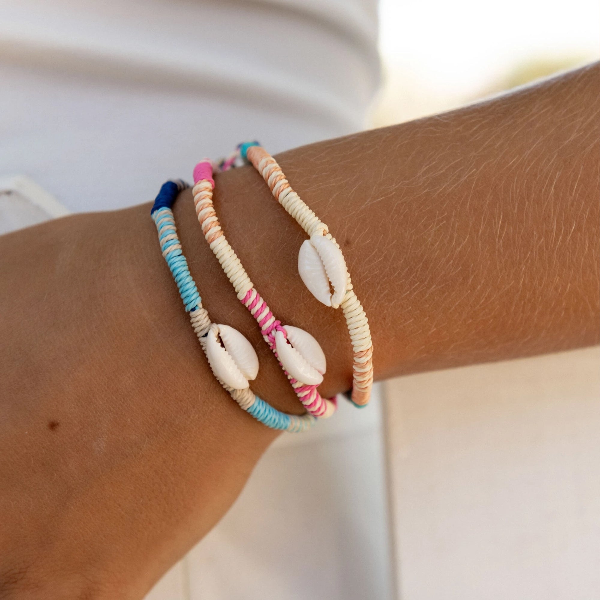 Bracelet-PSNG-001 - Kuta Beachcomber Pink Woven Bracelet-Pineapple Island