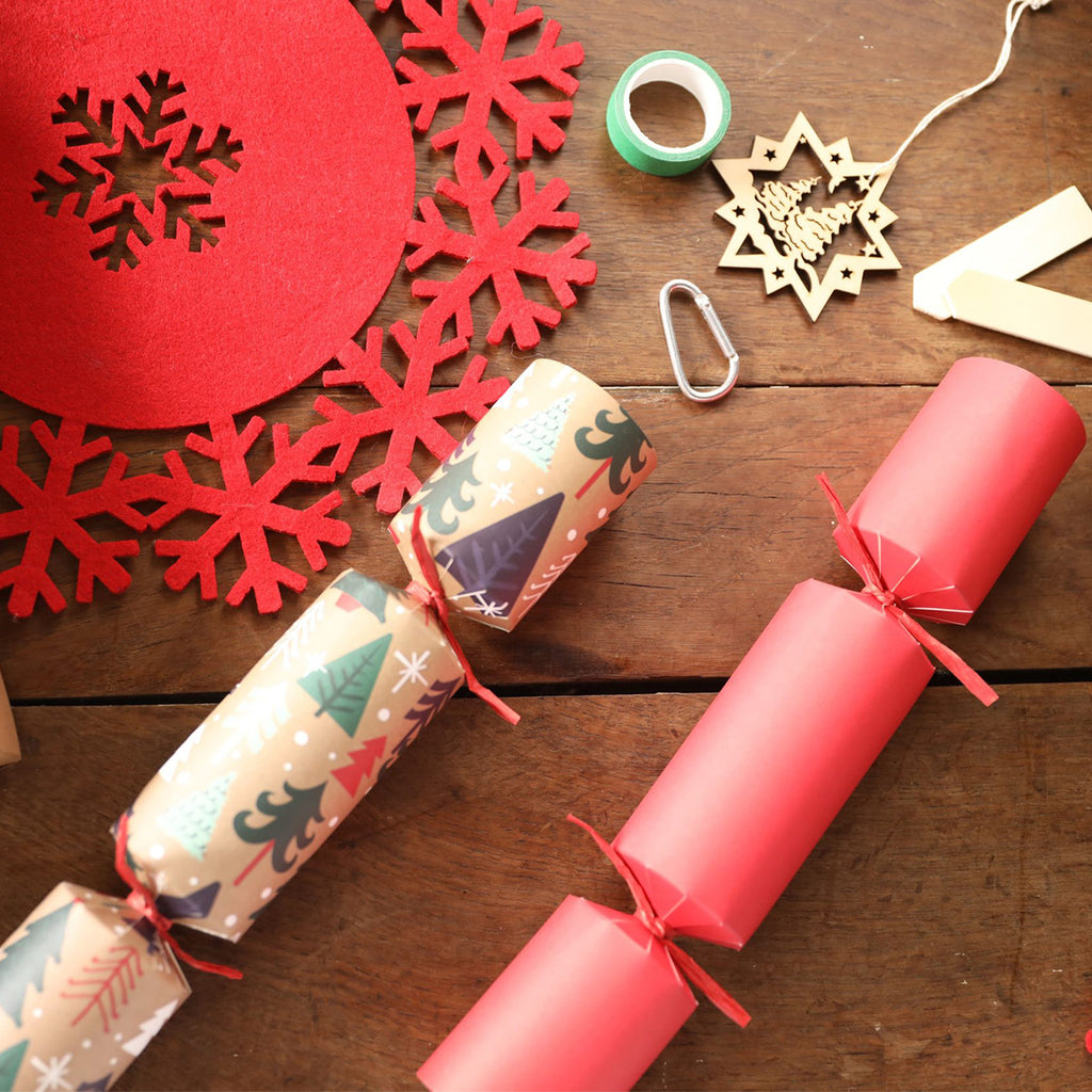 Christmas Crackers-CC-D605-FMP - 6 Jolly Forest Christmas Crackers-Heart & Soul