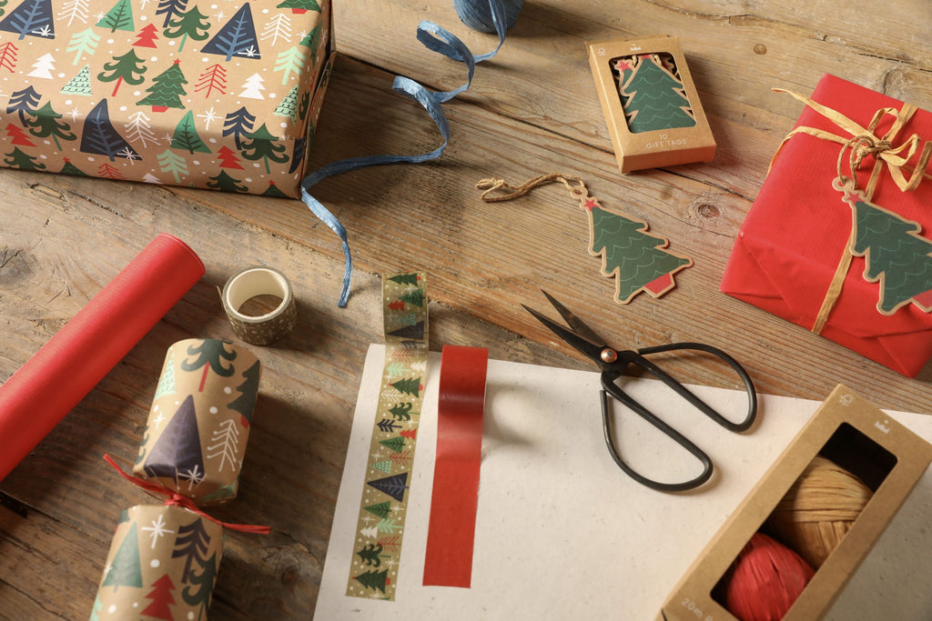 Christmas Crackers-CC-D605-FMP - 6 Jolly Forest Christmas Crackers-Heart & Soul