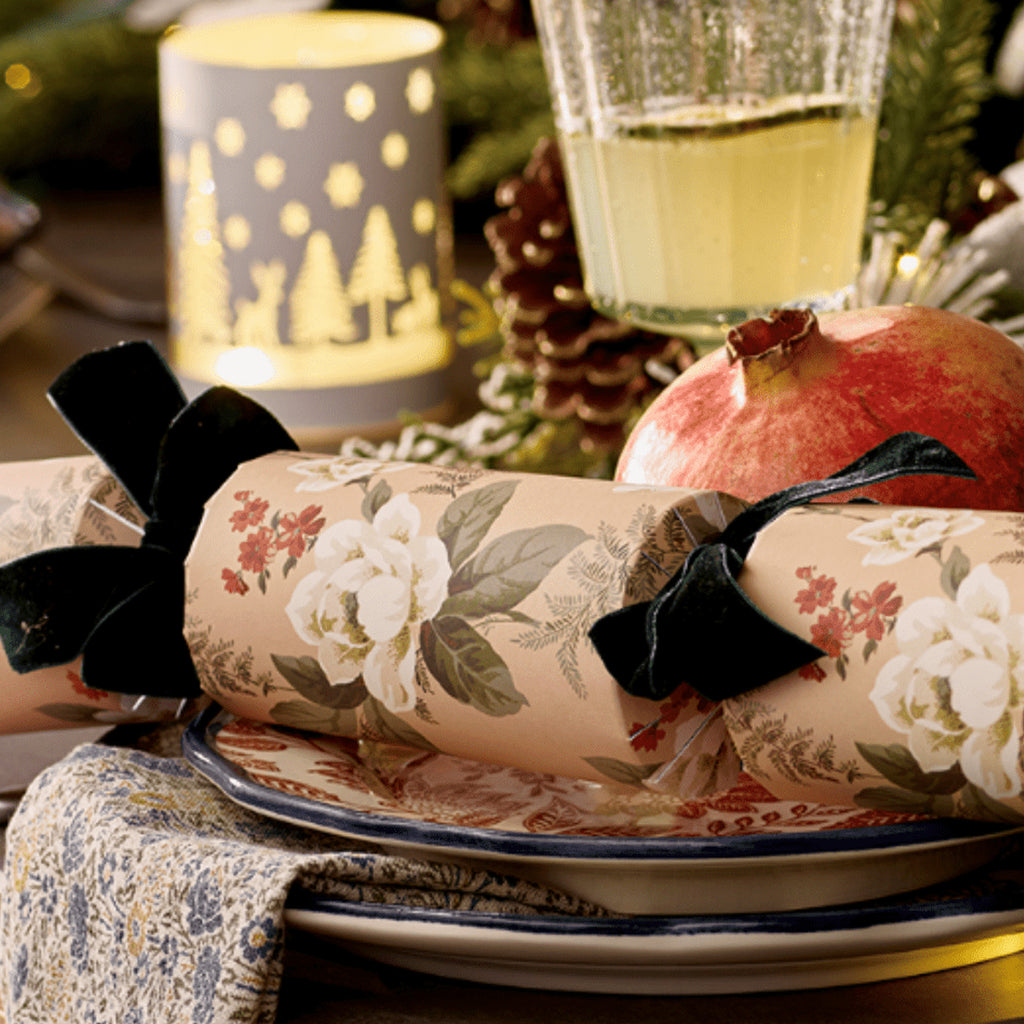 Christmas Crackers-CC-LA02-FMP - 6 Hellebores Christmas Crackers-Heart & Soul