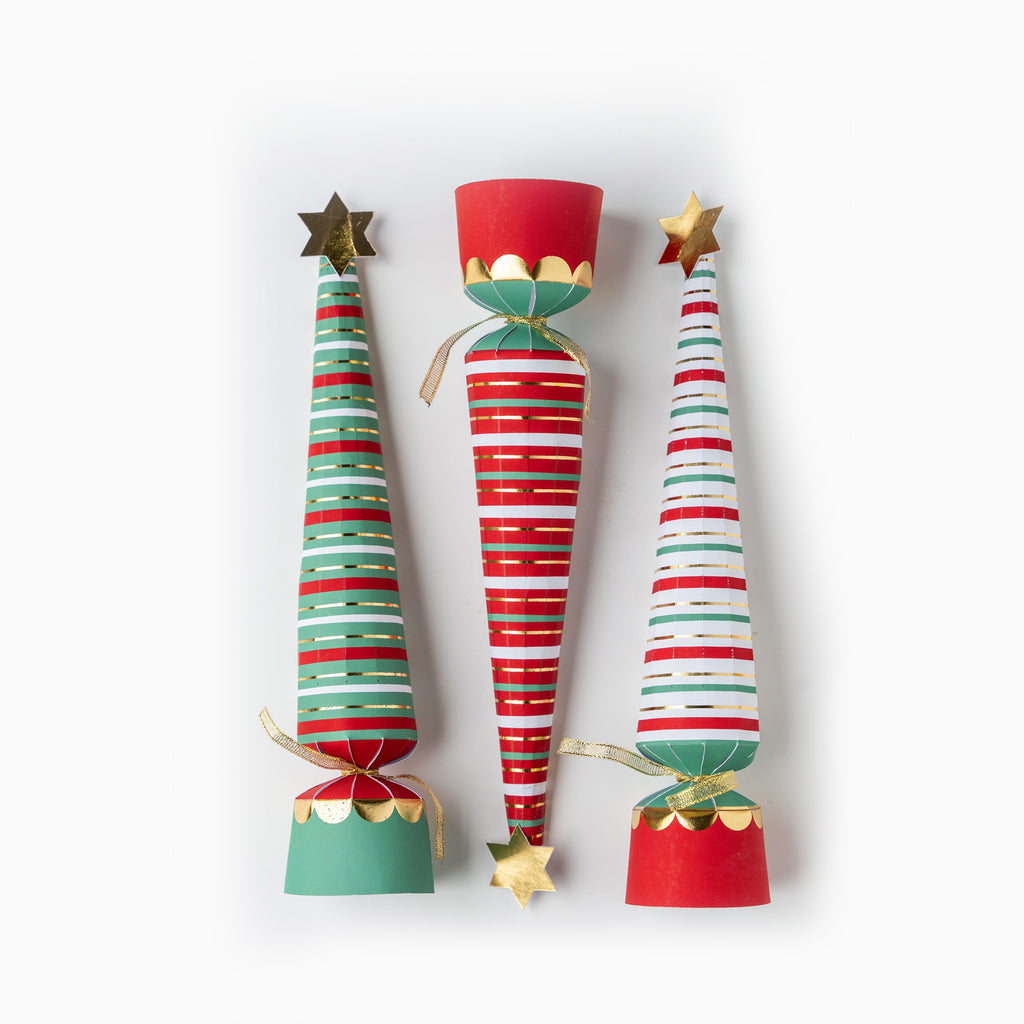 Christmas Crackers-HI25-CHAR-3 - 6 Cone Trees Christmas Crackers-Holly & Ivy