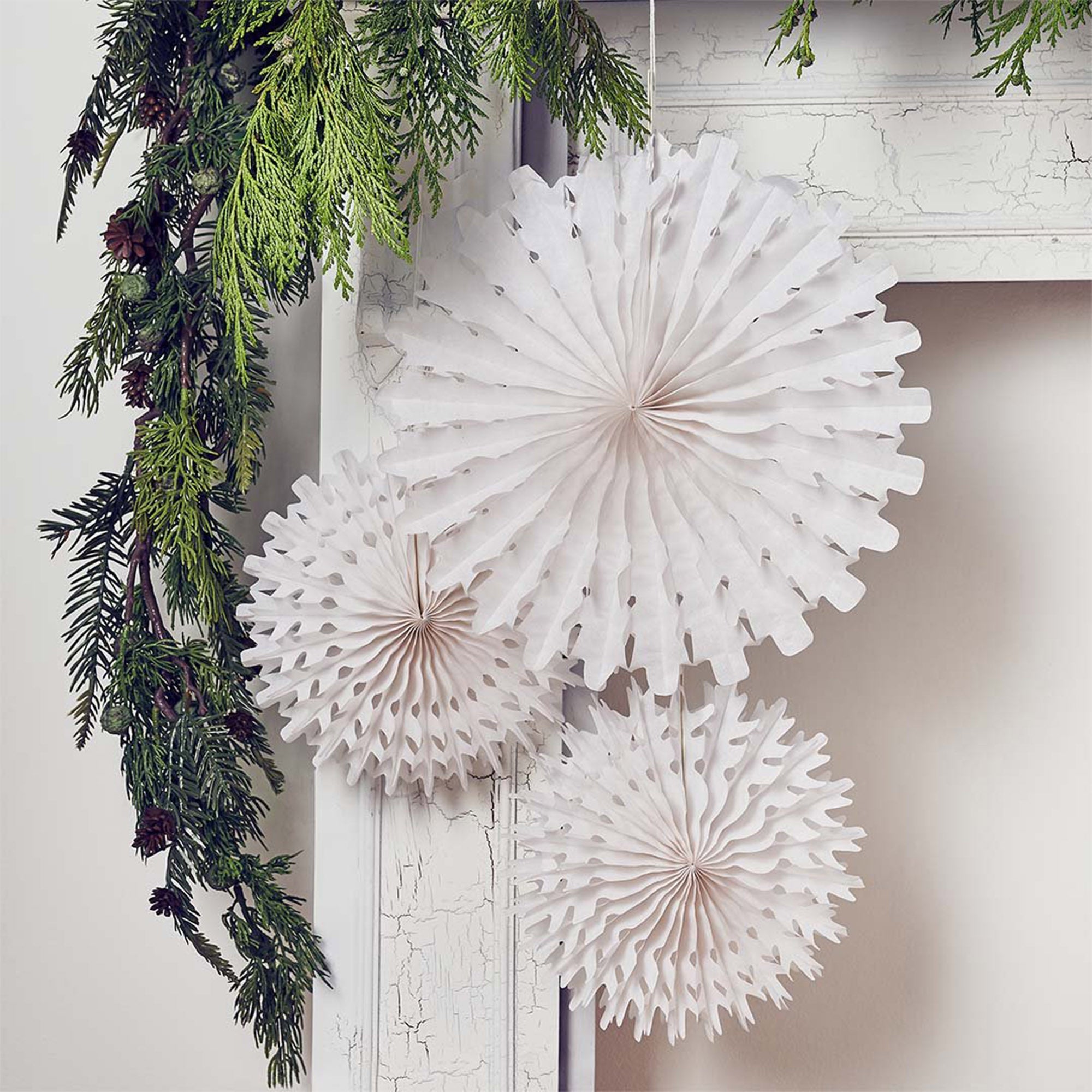 Decoration-HBFF115 - Snowflakes Honeycomb-Hootyballoo