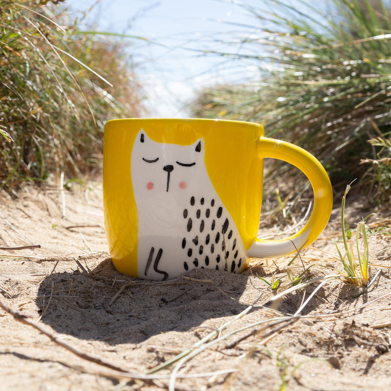 Mug - CCM-002 - White Cat On Short Yellow Mug - White Cat On Yellow Short Mug - Whistlefish