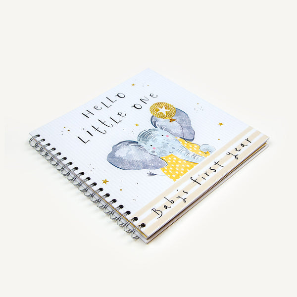 Notebook - CLEM03BBK - Babys First year book Hello Little one - 