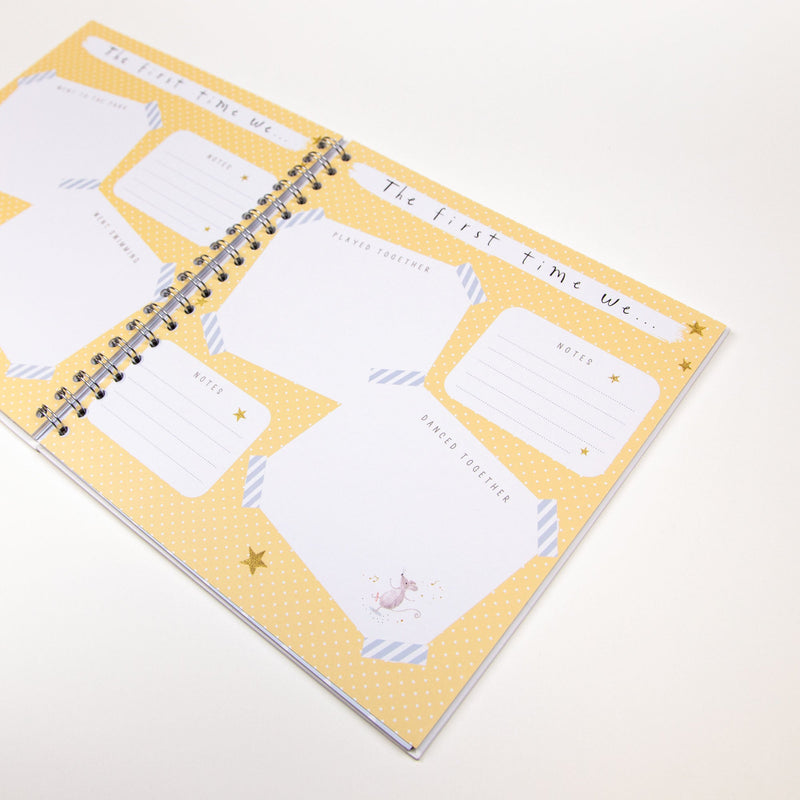 Notebook - CLEM03BBK - Babys First year book Hello Little one - 